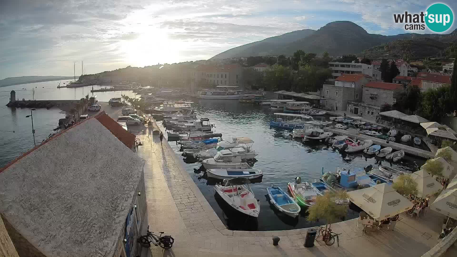 Webcam Bol Harbour – Live View of Bol Riva & Marina