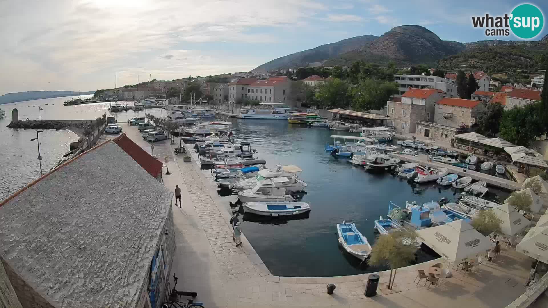 Webcam Bol Harbour – Live View of Bol Riva & Marina