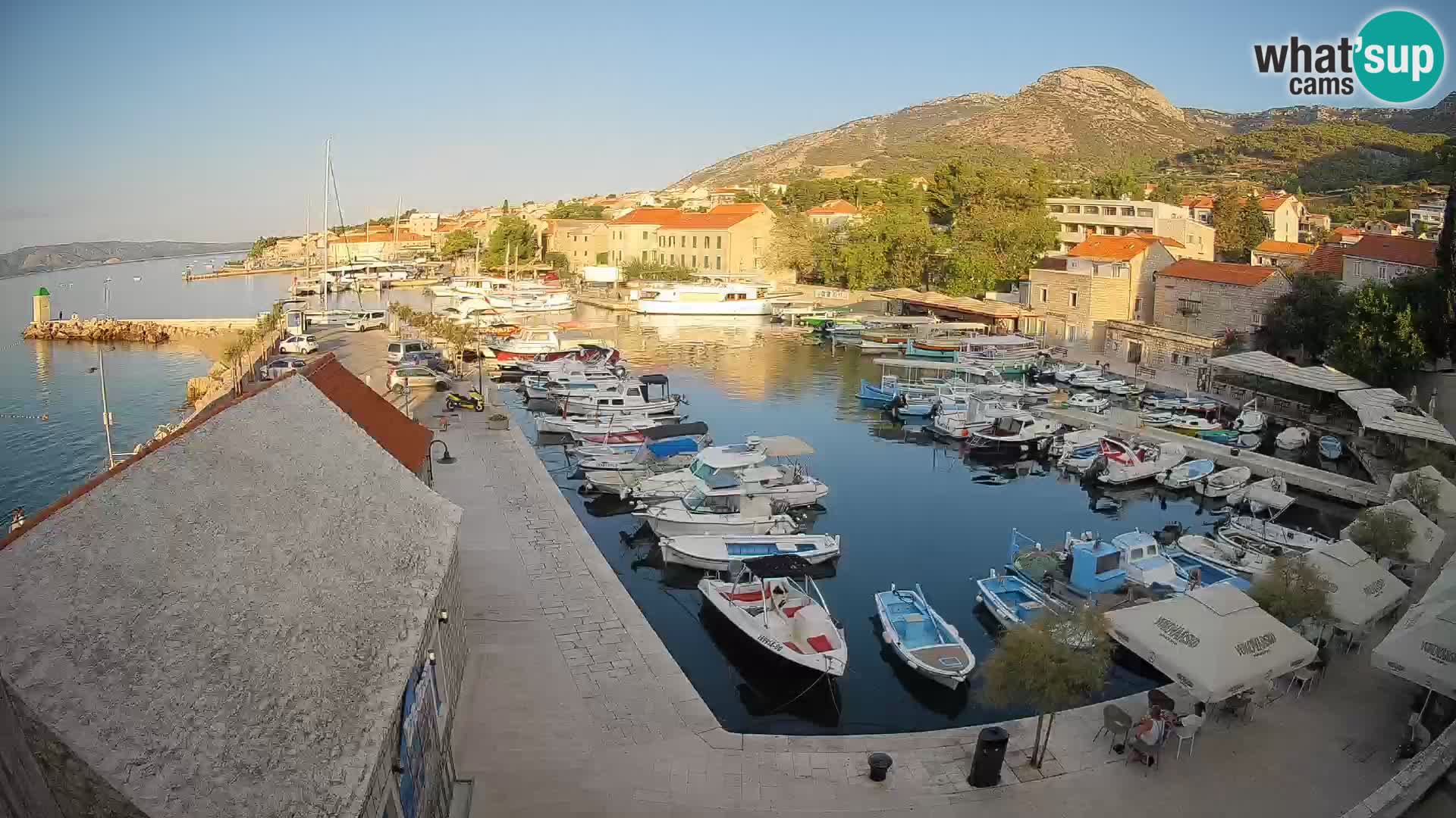 Webcam Bol Harbour – Live View of Bol Riva & Marina