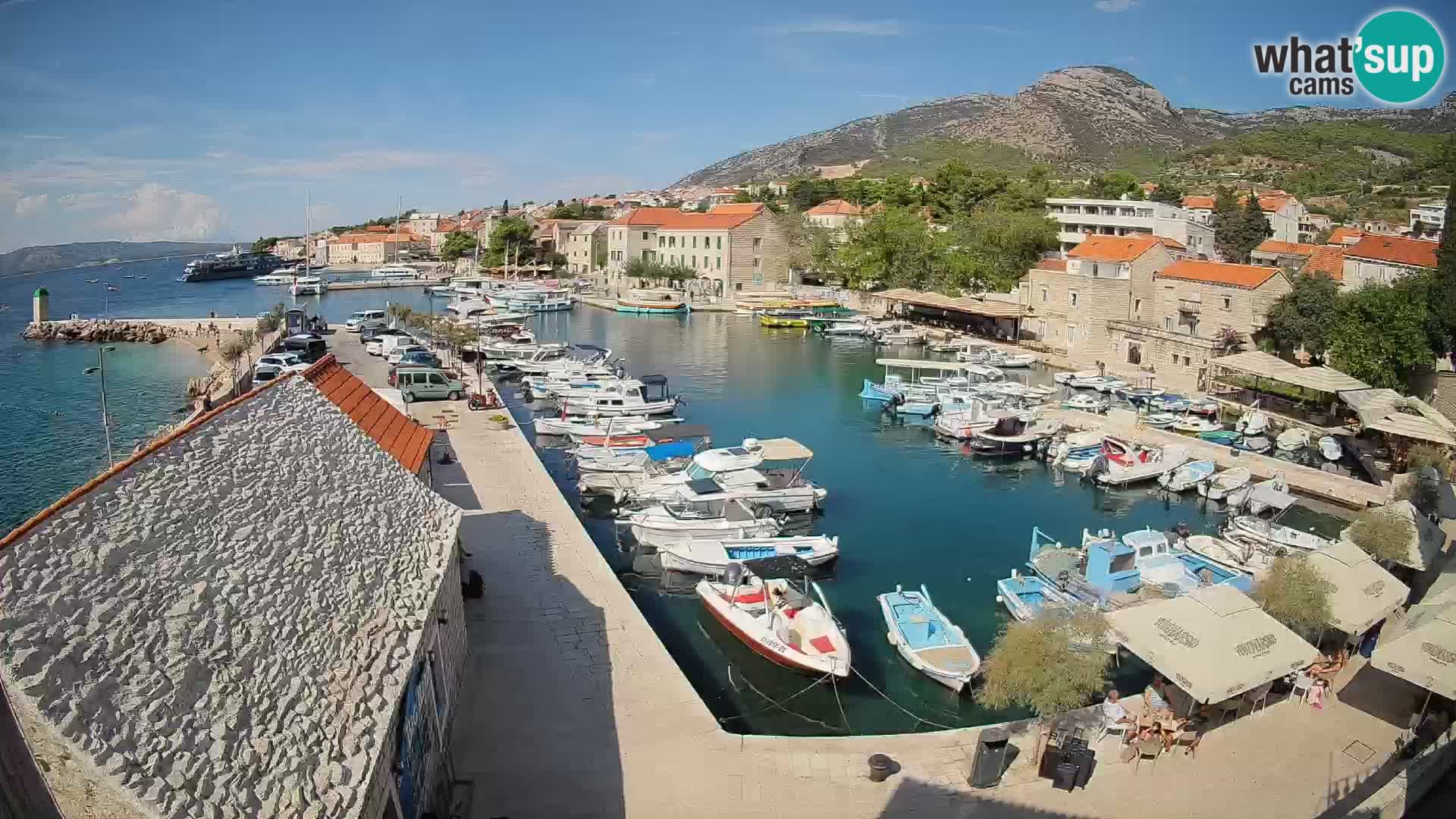 Webcam porto di Bol – Vista live sulla Riva e Marina