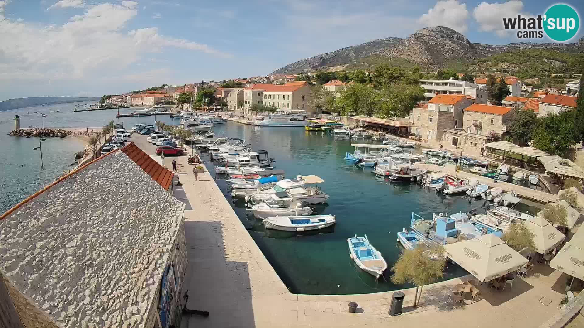 Webcam Bol Hafen – Liveblick auf Bol Riva & Marina