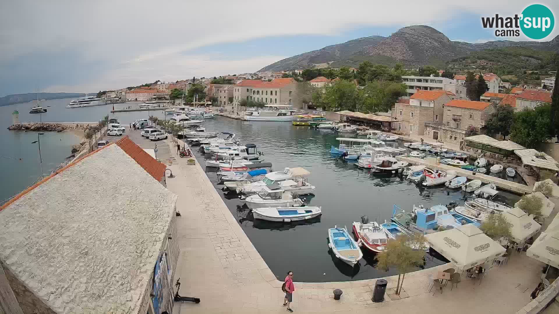 Webcam Bol Harbour – Live View of Bol Riva & Marina