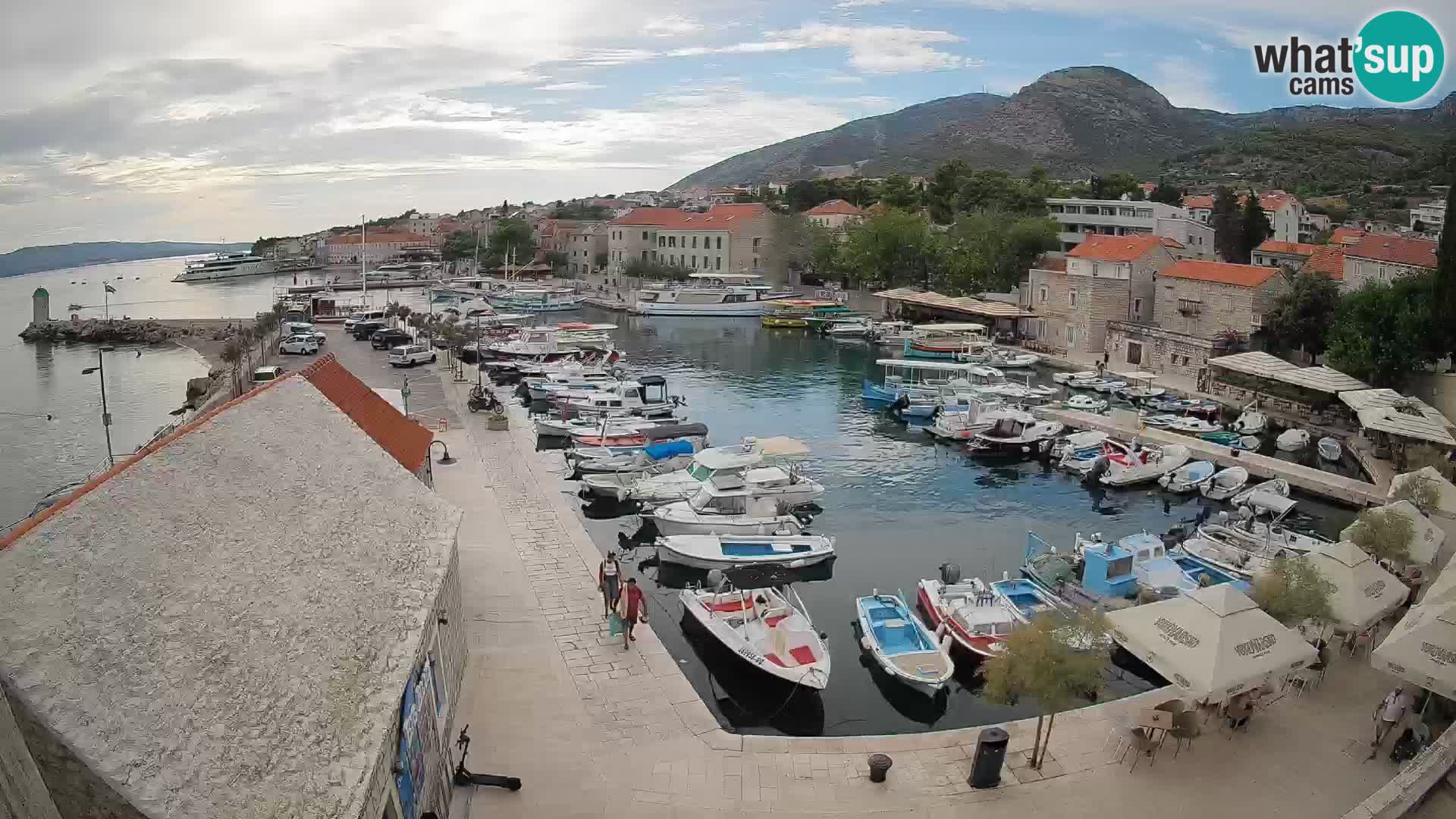 Webcam Bol Hafen – Liveblick auf Bol Riva & Marina