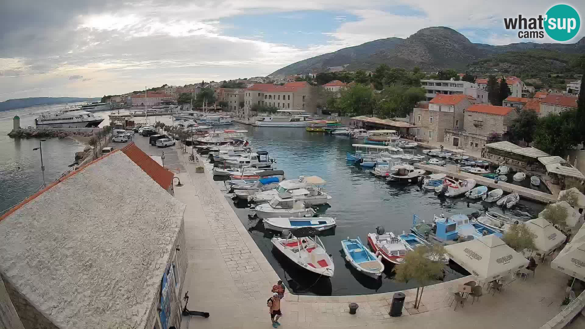 Webcam Bol Hafen – Liveblick auf Bol Riva & Marina