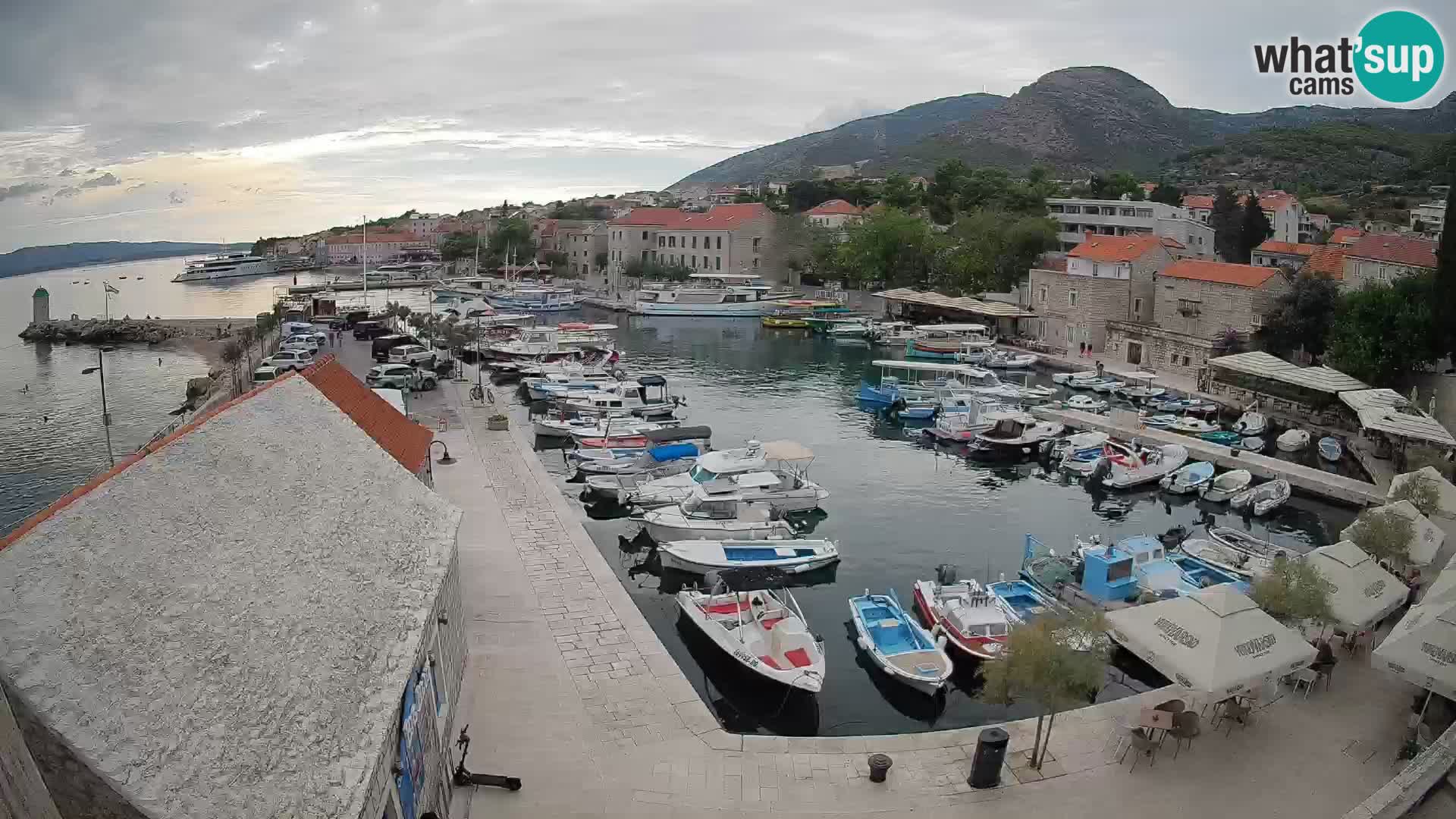 Webcam Bol Hafen – Liveblick auf Bol Riva & Marina