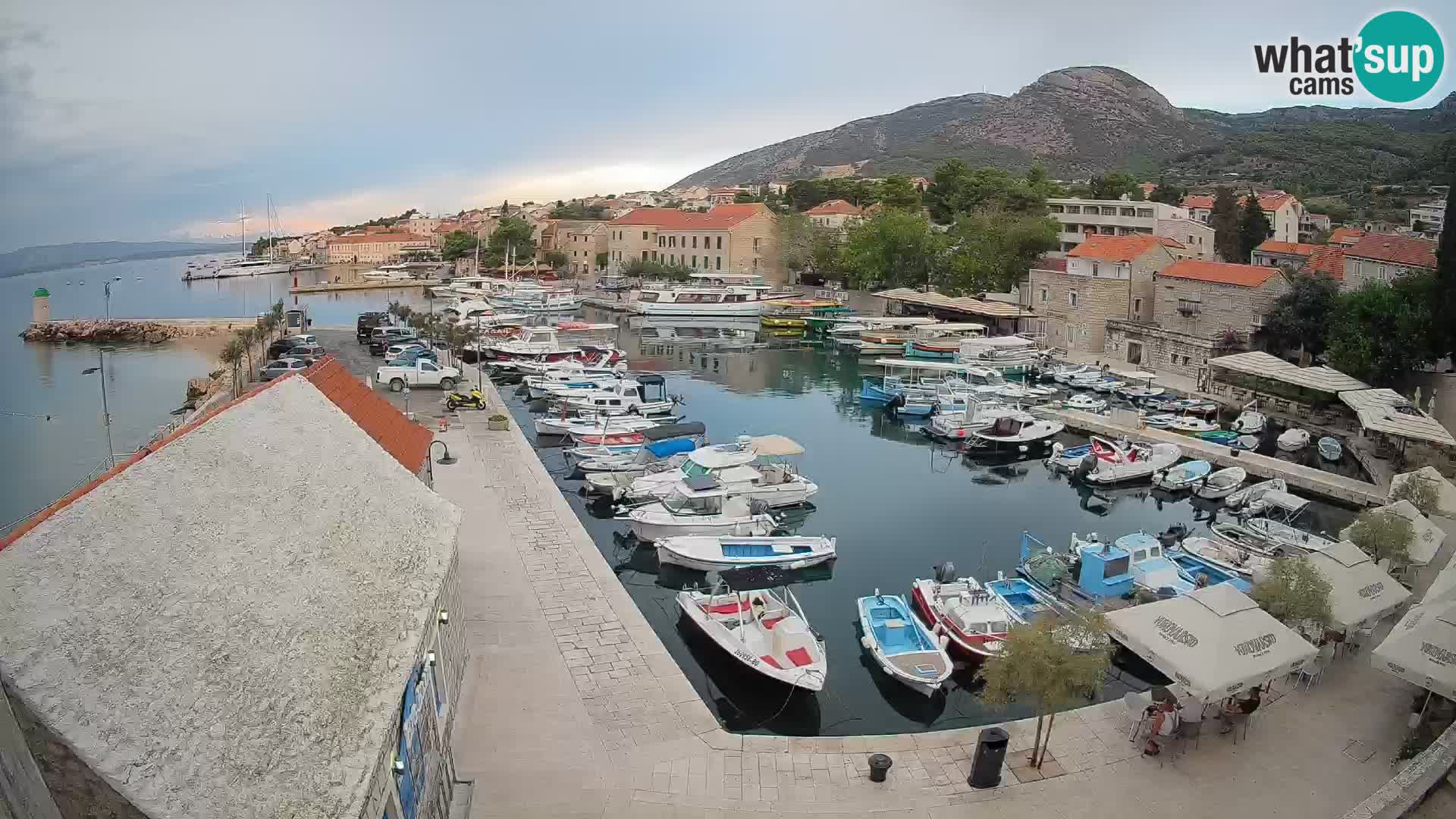Webcam Bol Harbour – Live View of Bol Riva & Marina