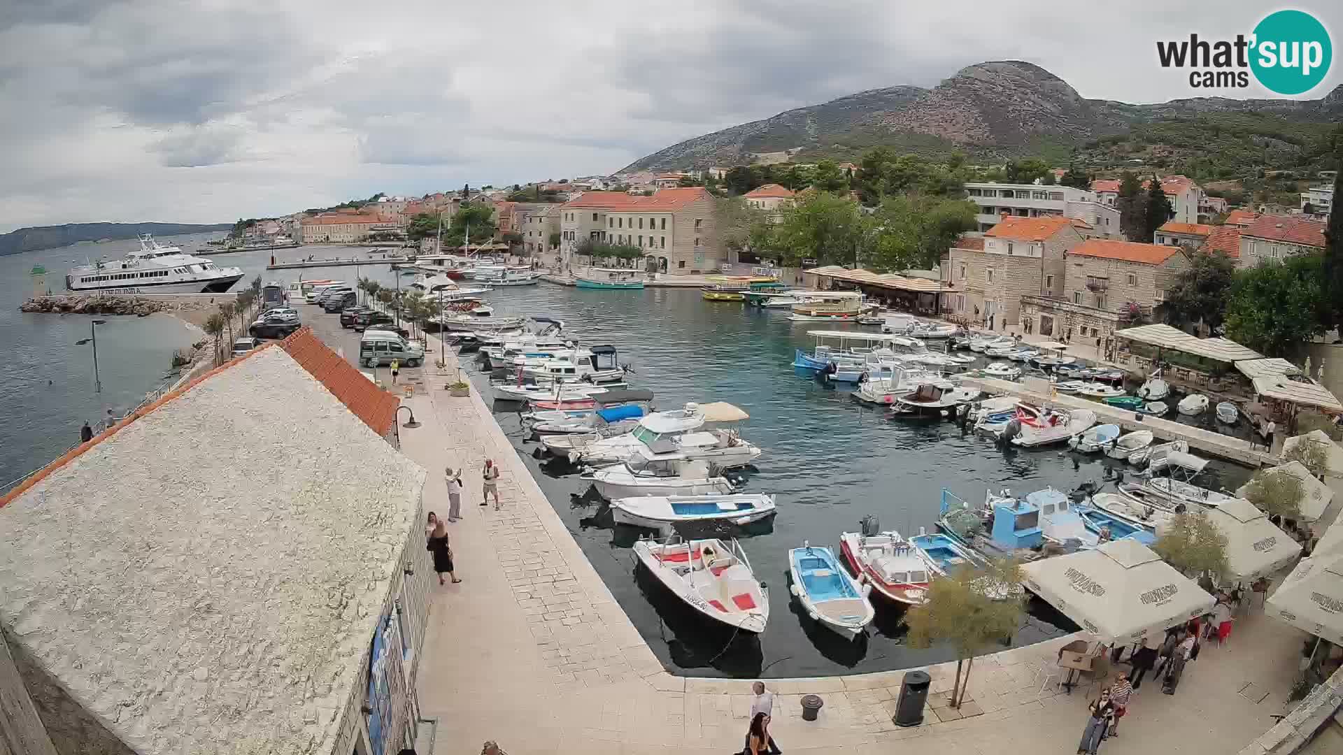 Webcam Bol Hafen – Liveblick auf Bol Riva & Marina