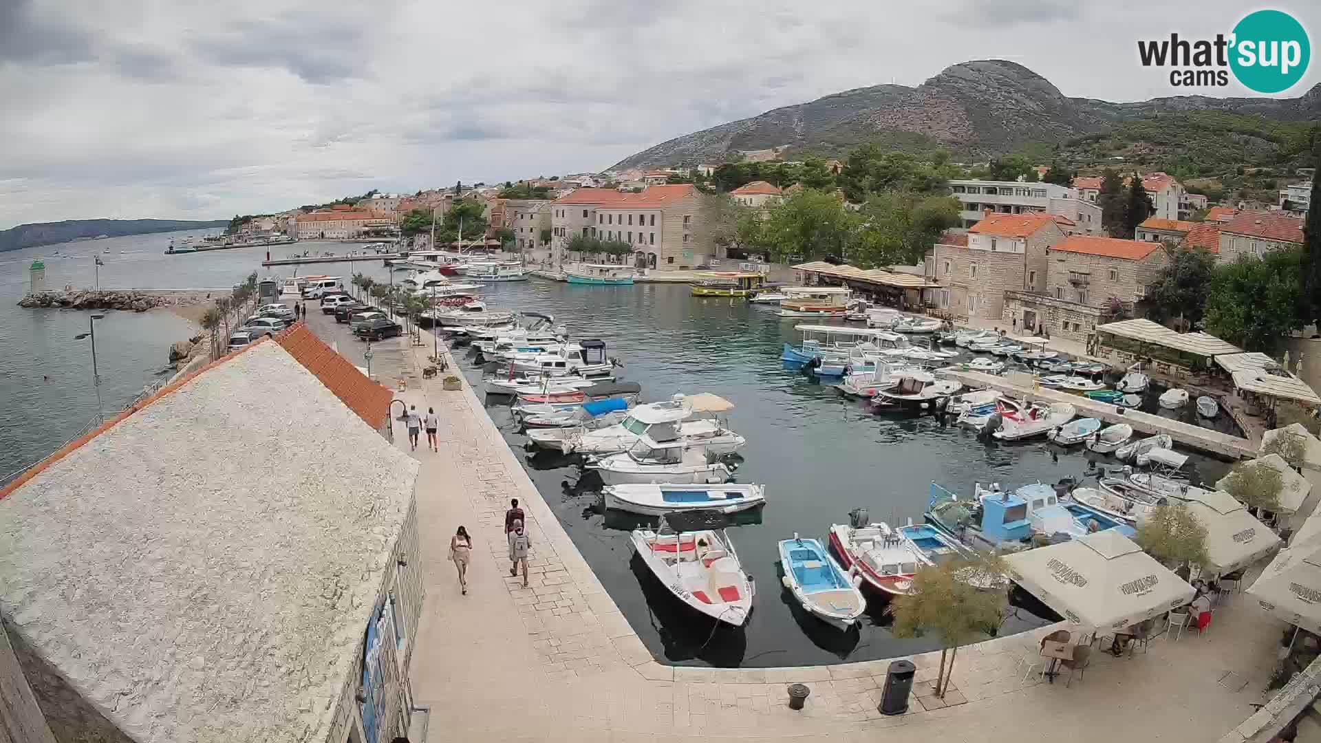 Webcam Bol Hafen – Liveblick auf Bol Riva & Marina