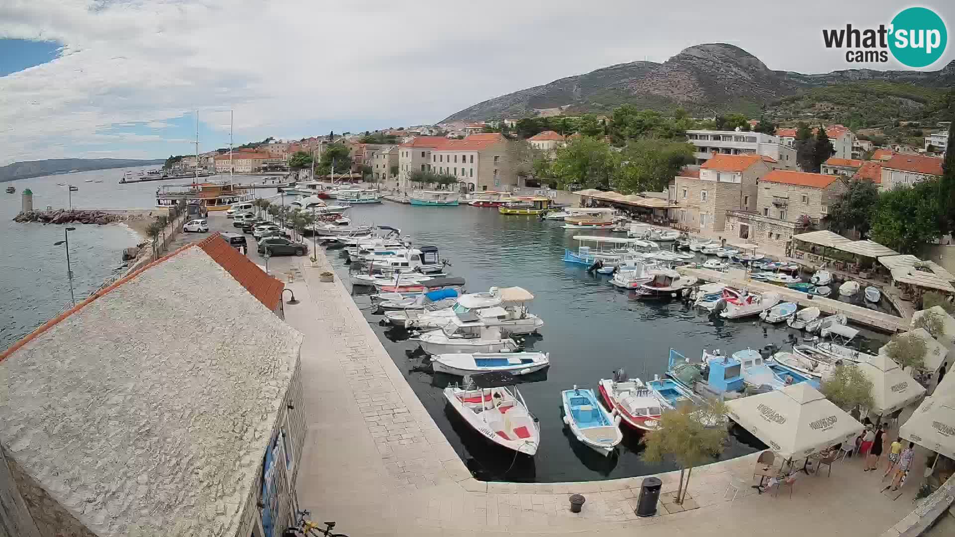 Webcam Bol Hafen – Liveblick auf Bol Riva & Marina