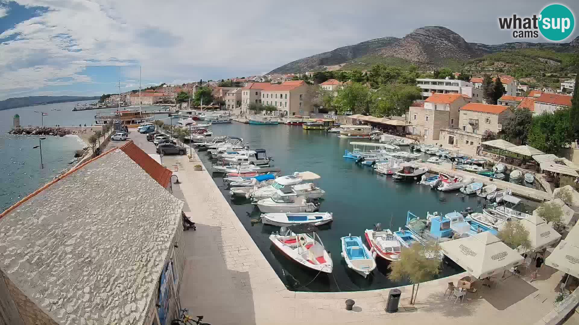 Webcam porto di Bol – Vista live sulla Riva e Marina