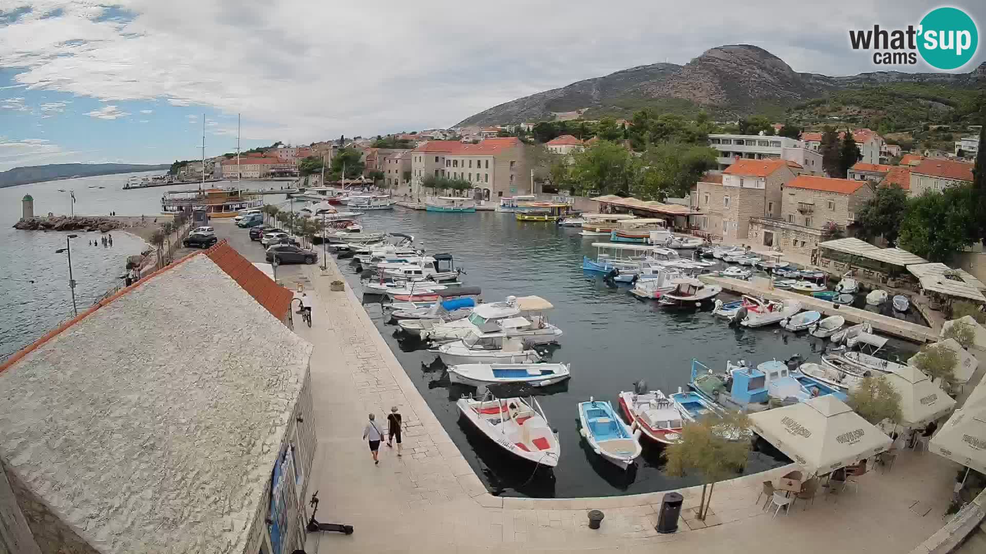 Webcam porto di Bol – Vista live sulla Riva e Marina