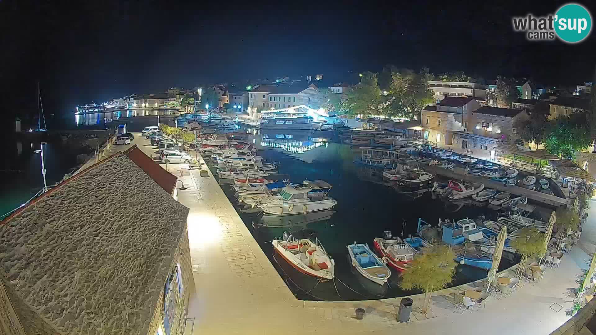 Webcam Bol Hafen – Liveblick auf Bol Riva & Marina