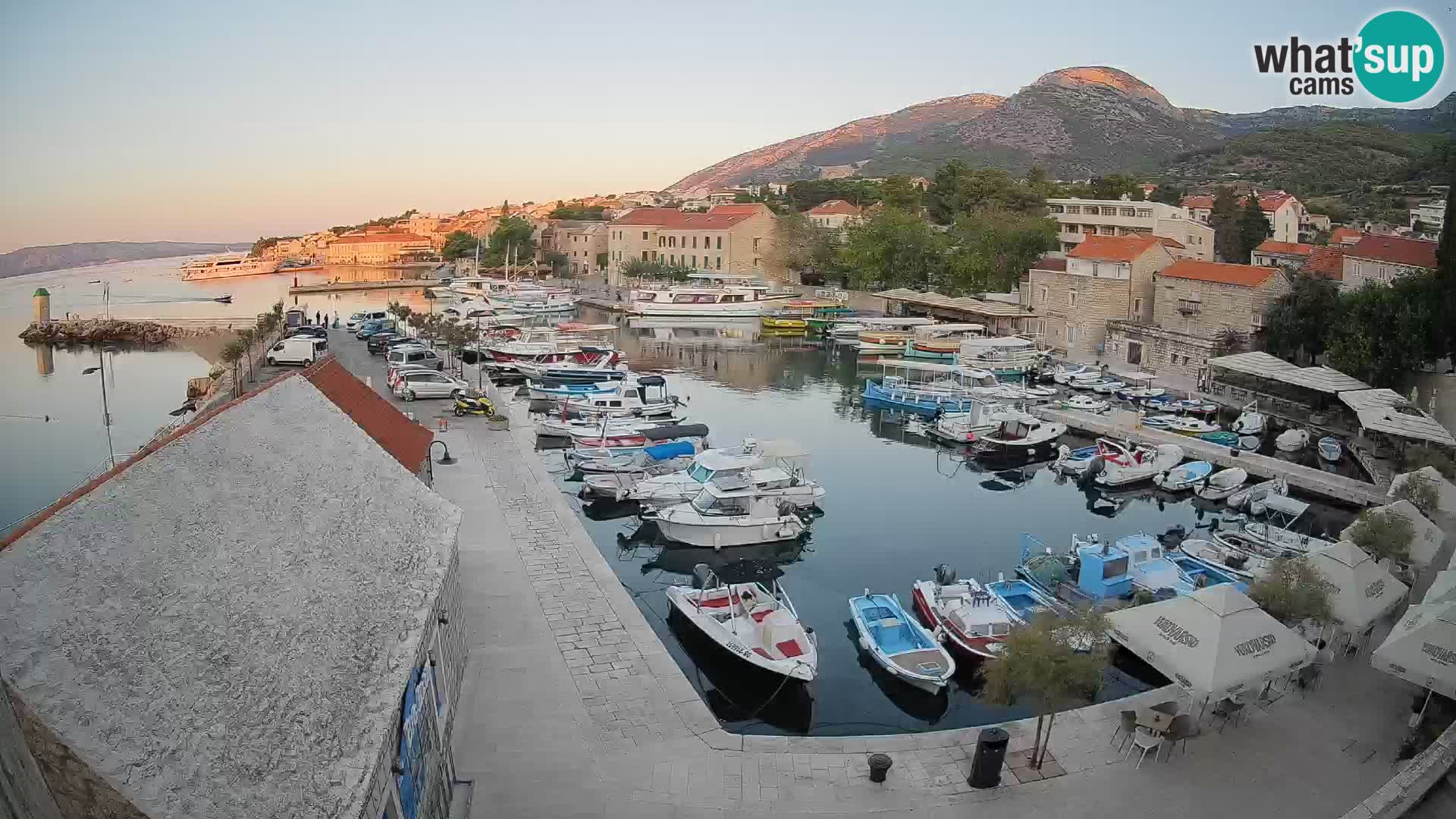 Webcam Bol Harbour – Live View of Bol Riva & Marina