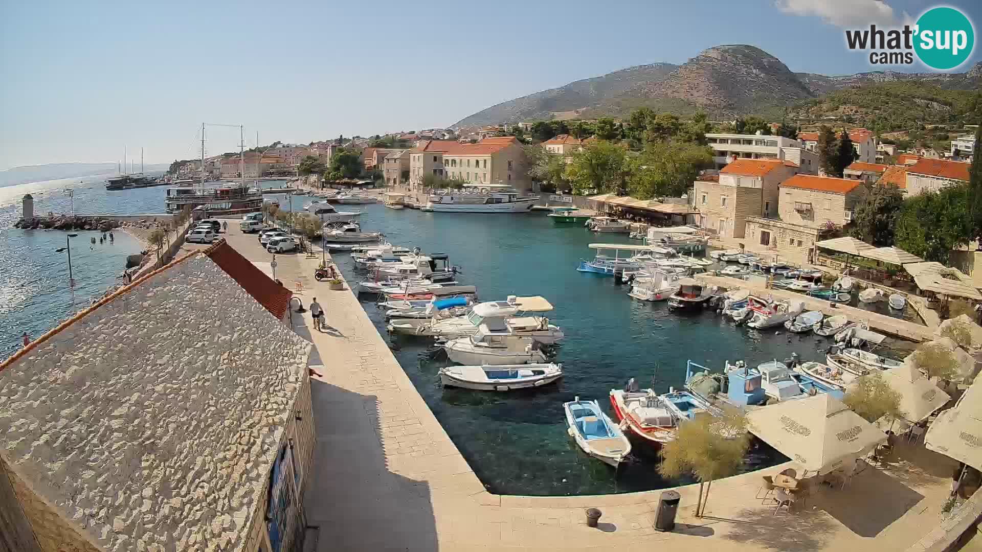 Webcam Bol Harbour – Live View of Bol Riva & Marina