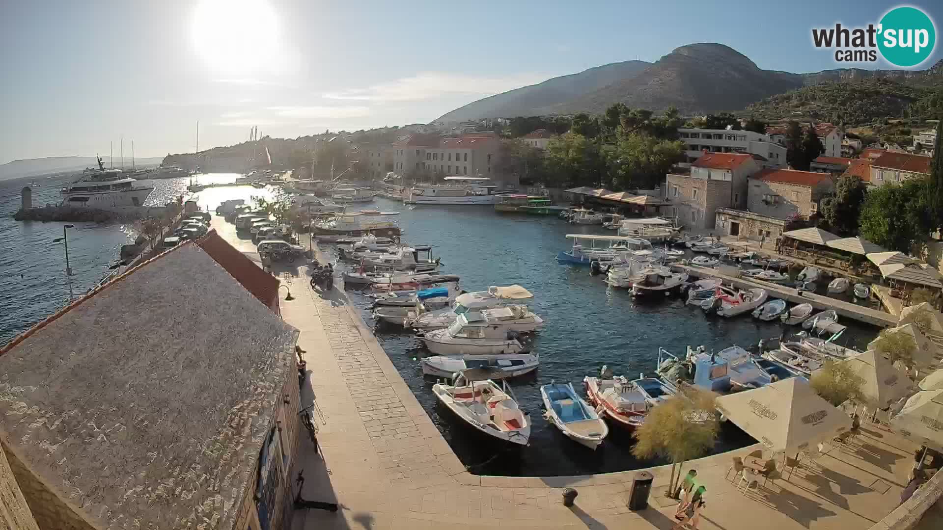 Webcam Bol Harbour – Live View of Bol Riva & Marina
