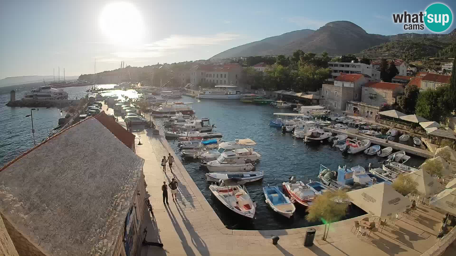 Webcam Bol Harbour – Live View of Bol Riva & Marina