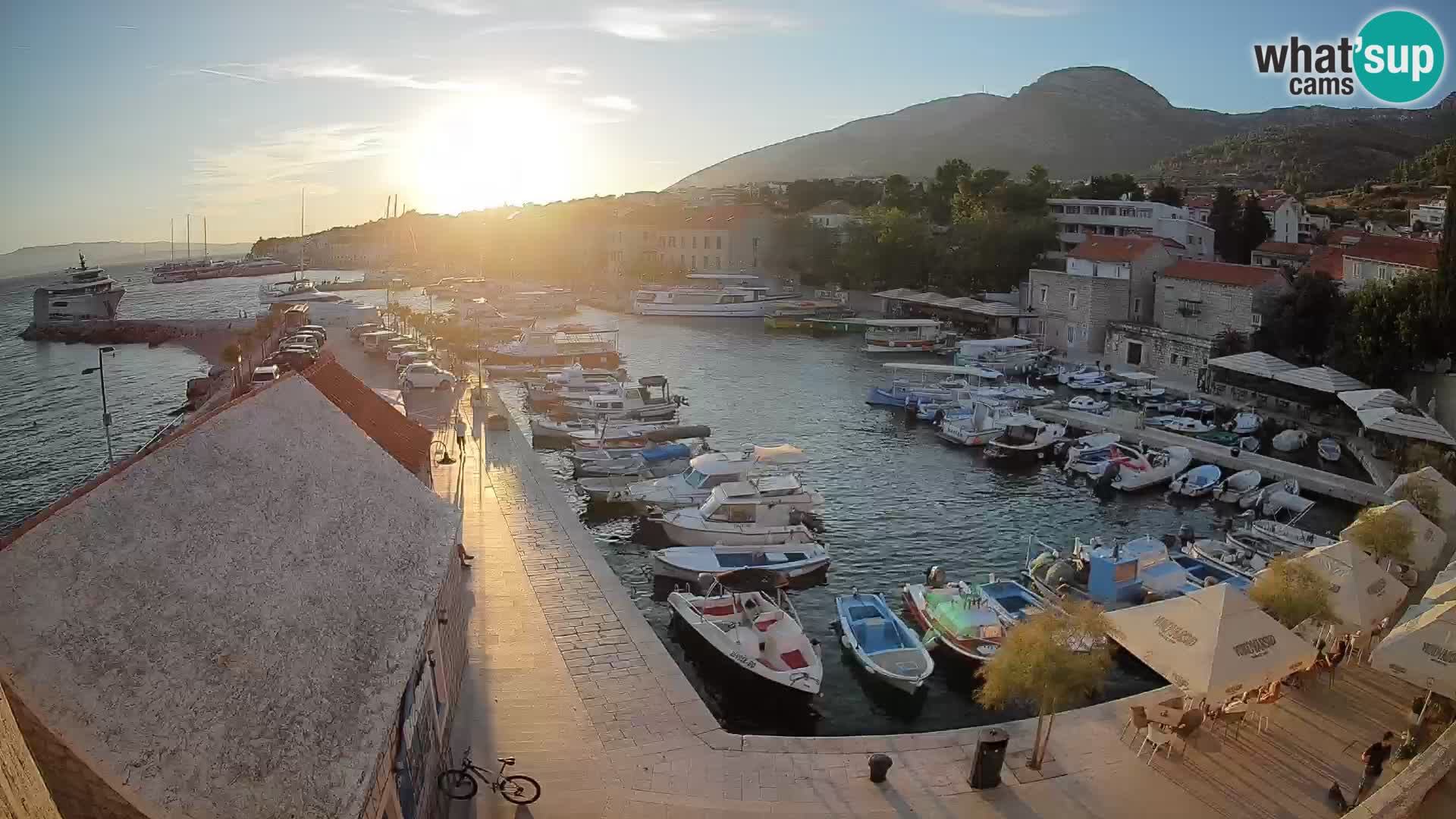 Webcam Bol Harbour – Live View of Bol Riva & Marina