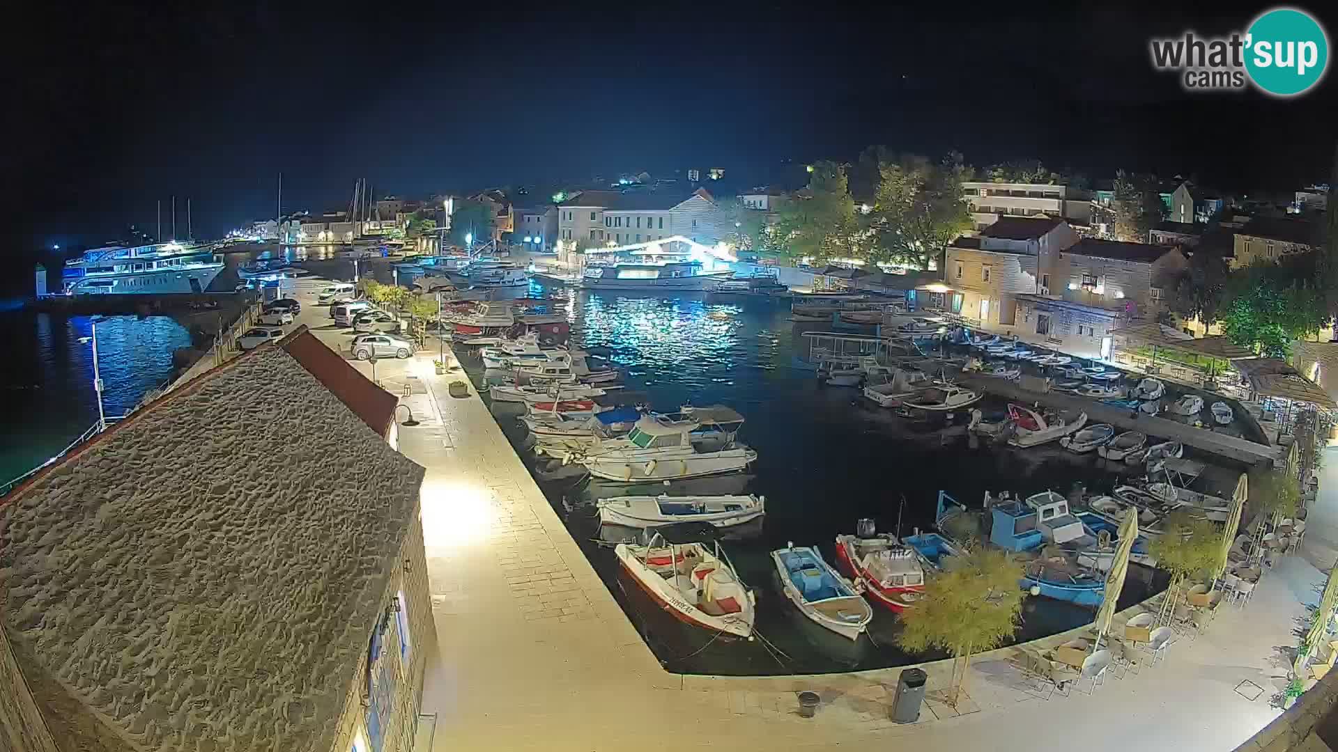 Webcam Bol Harbour – Live View of Bol Riva & Marina