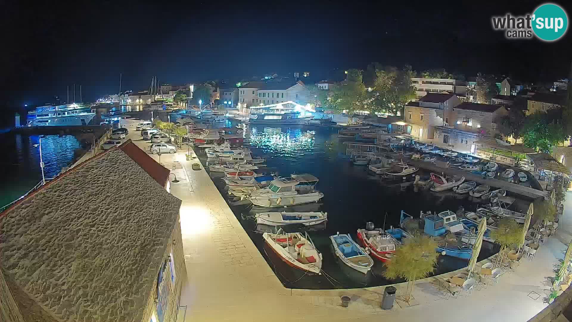 Webcam Bol Hafen – Liveblick auf Bol Riva & Marina