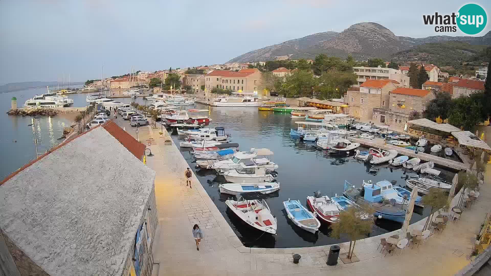 Webcam Bol Hafen – Liveblick auf Bol Riva & Marina