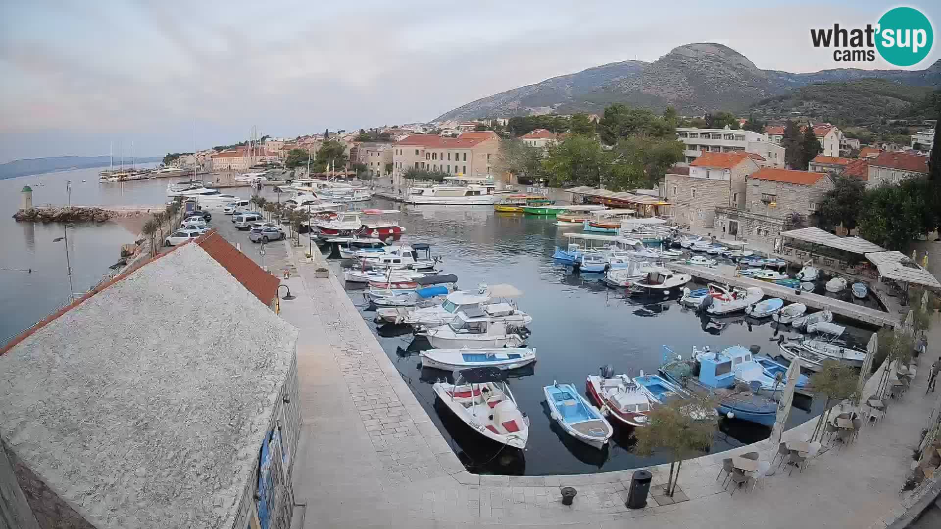 Webcam Bol Harbour – Live View of Bol Riva & Marina