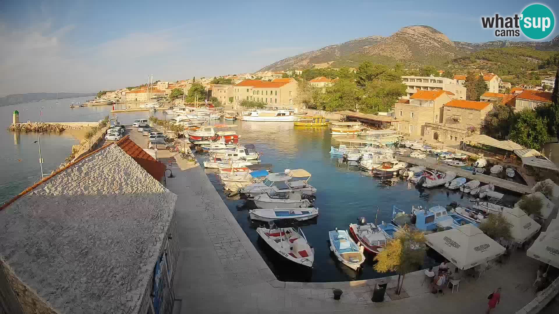 Webcam Bol Harbour – Live View of Bol Riva & Marina