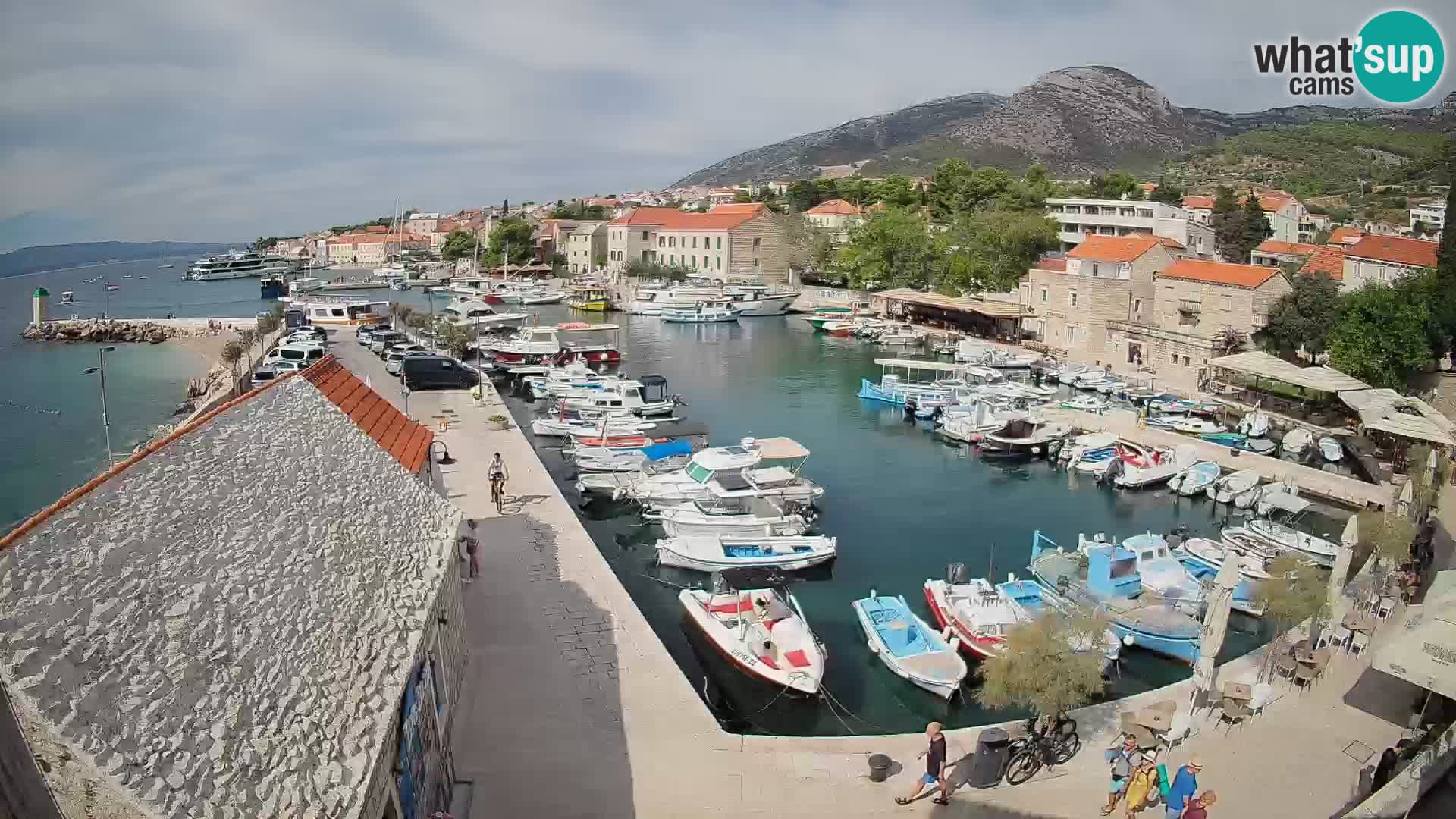 Webcam Bol Hafen – Liveblick auf Bol Riva & Marina