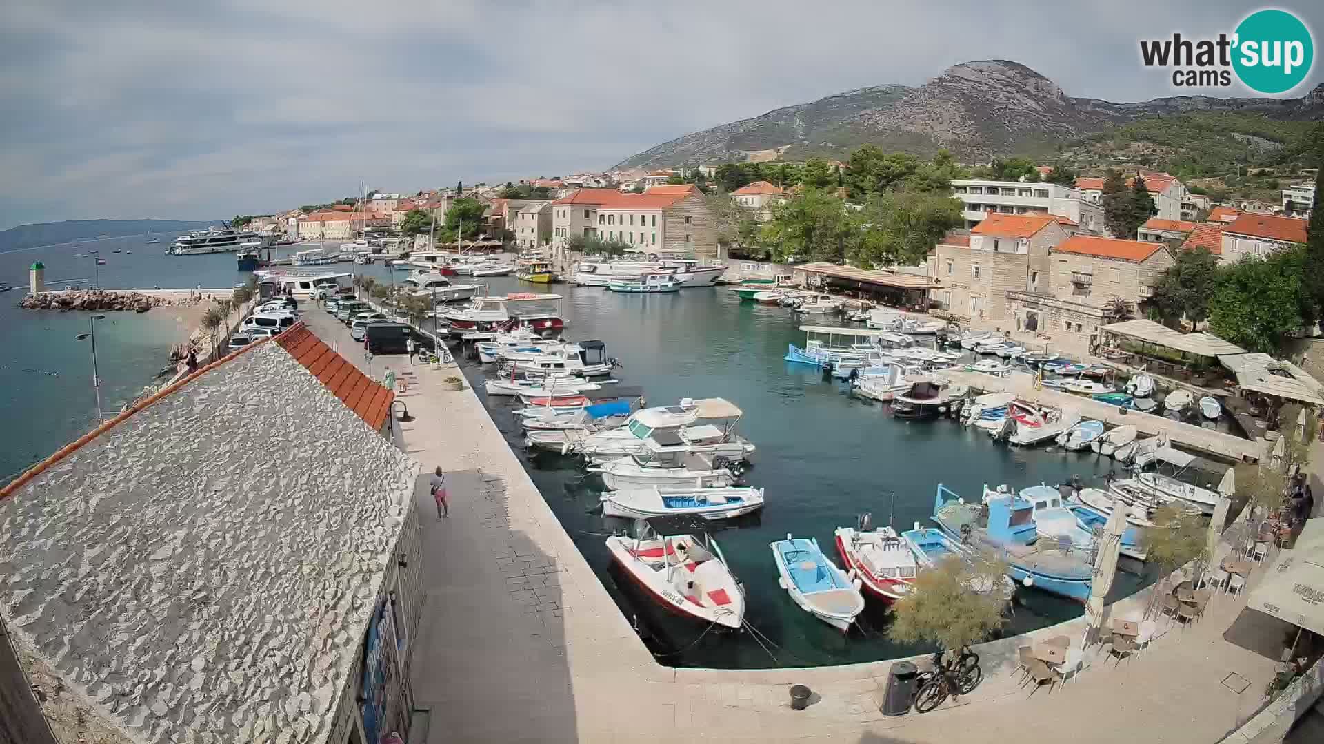 Webcam Bol Harbour – Live View of Bol Riva & Marina