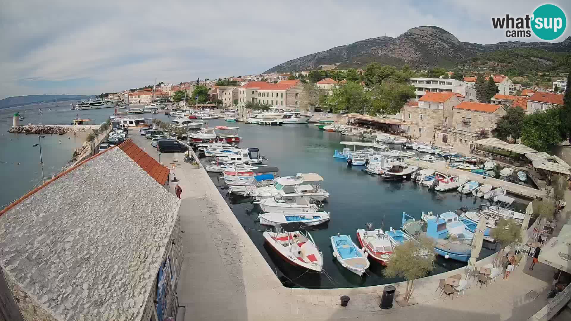 Webcam Bol Harbour – Live View of Bol Riva & Marina