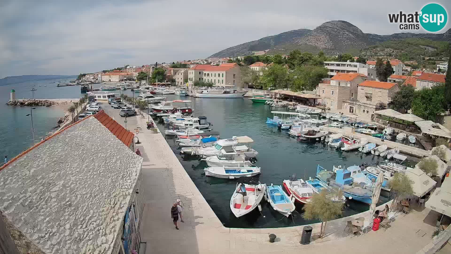 Webcam Bol Hafen – Liveblick auf Bol Riva & Marina