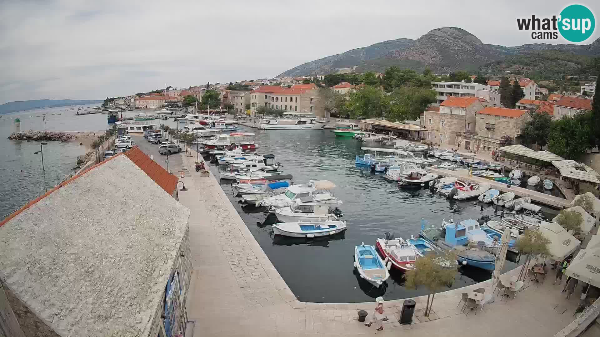 Webcam Bol Harbour – Live View of Bol Riva & Marina
