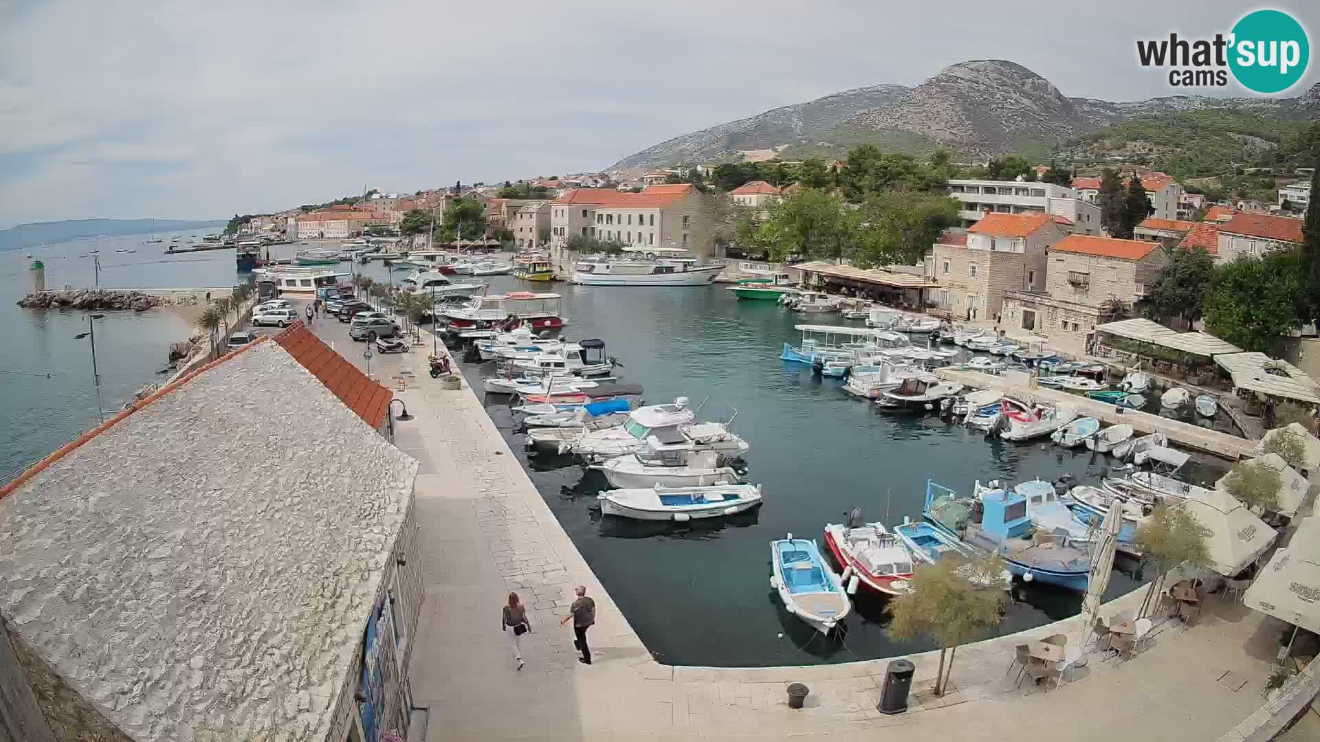 Webcam Bol Hafen – Liveblick auf Bol Riva & Marina