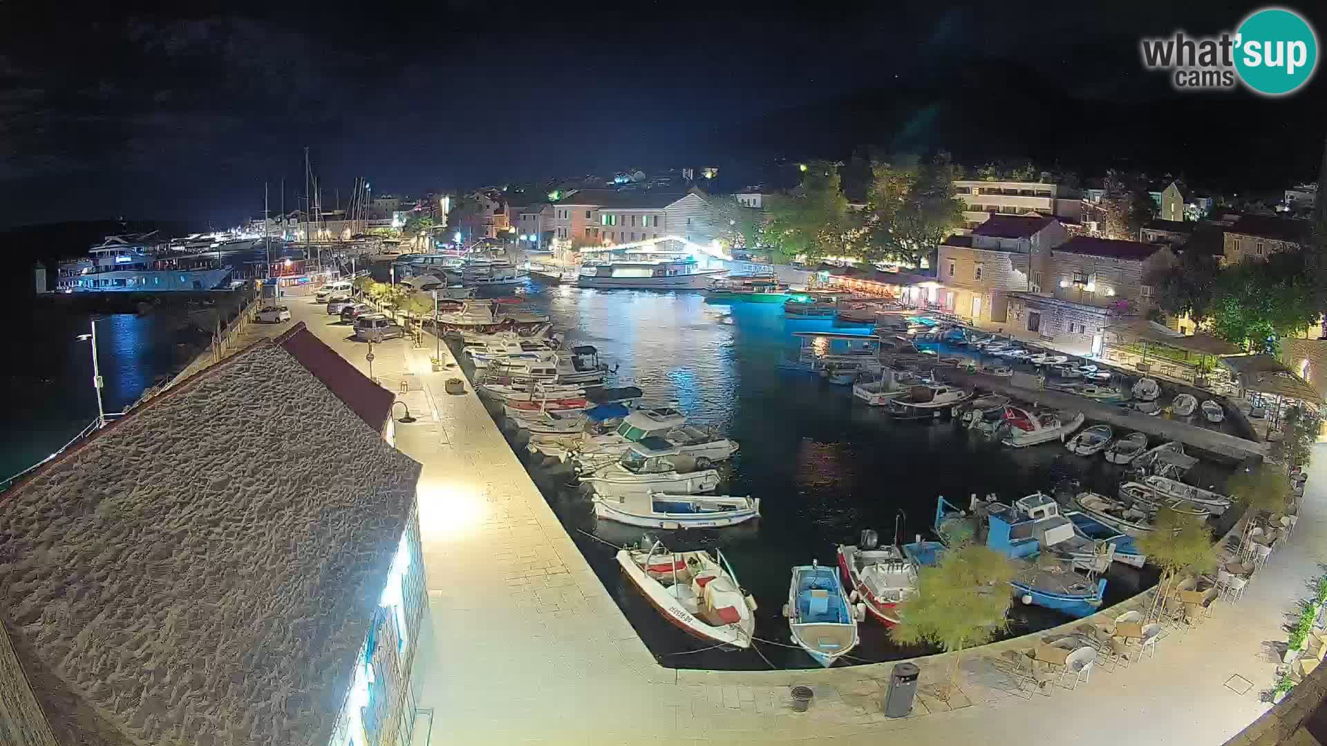 Webcam Bol Hafen – Liveblick auf Bol Riva & Marina