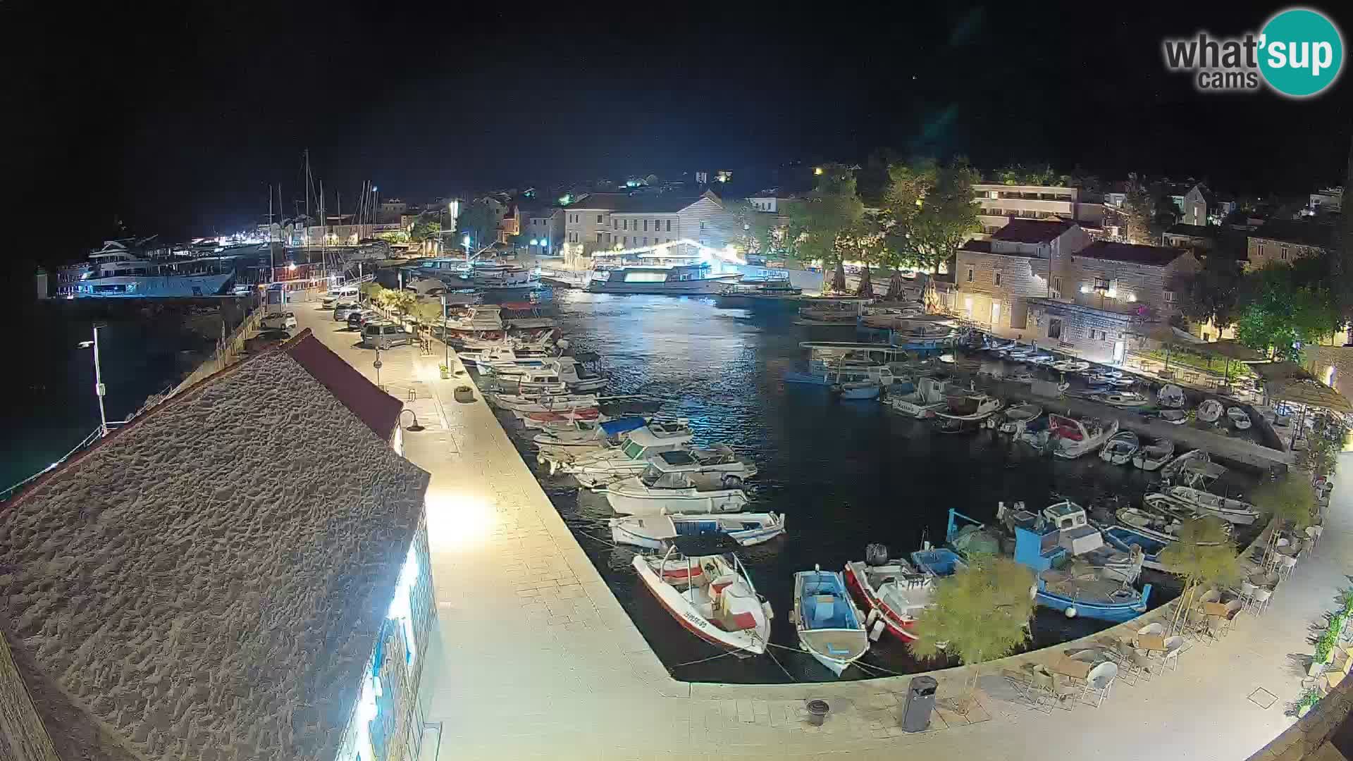 Webcam Bol Harbour – Live View of Bol Riva & Marina