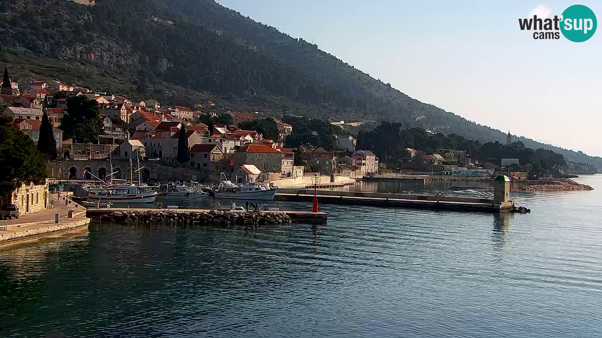 Webcam Bol Hafen & Ortszentrum – Liveblick aus Bol auf der Insel Brač
