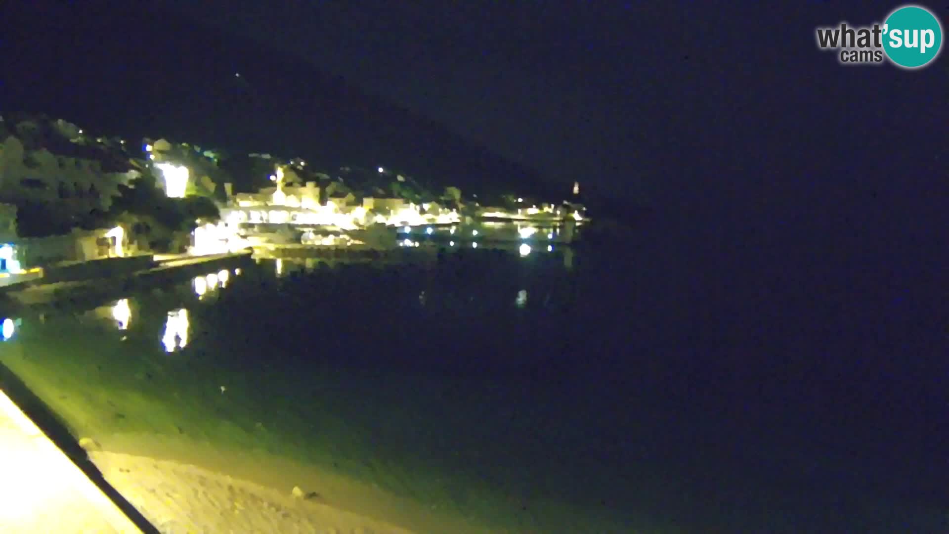 Webcam Bol Centro e Marina – Vista live dal porto di Bol