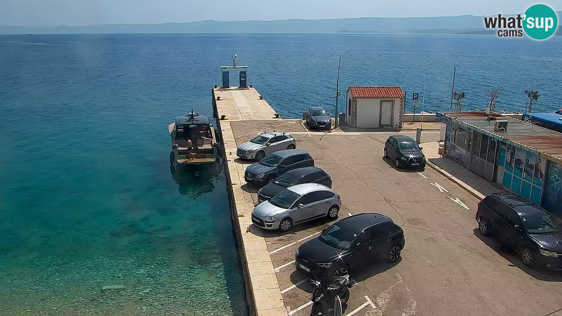 Webcam Bol Hafen & Ortszentrum – Liveblick aus Bol auf der Insel Brač