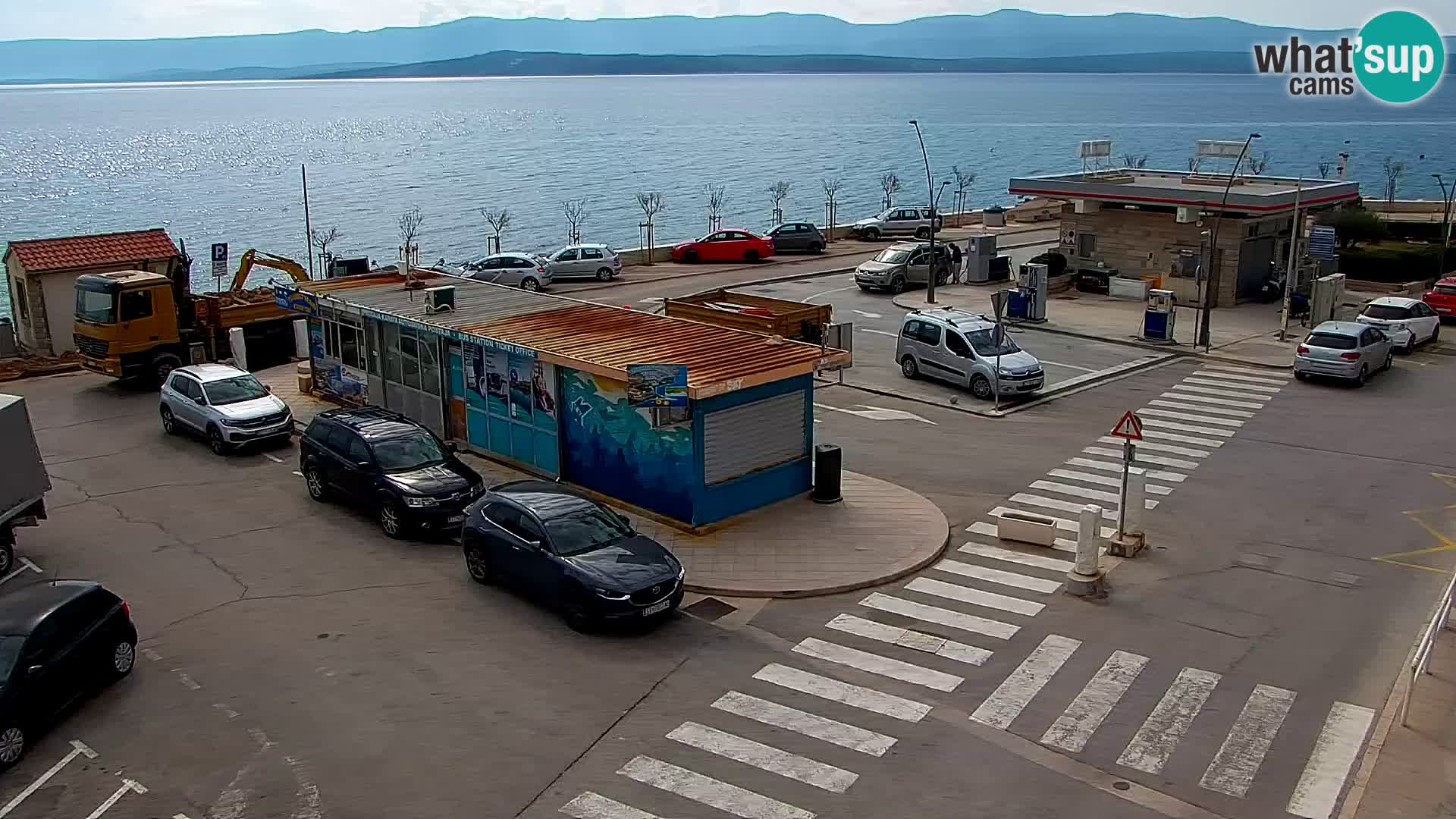 Webcam Bol Centro e Marina – Vista live dal porto di Bol