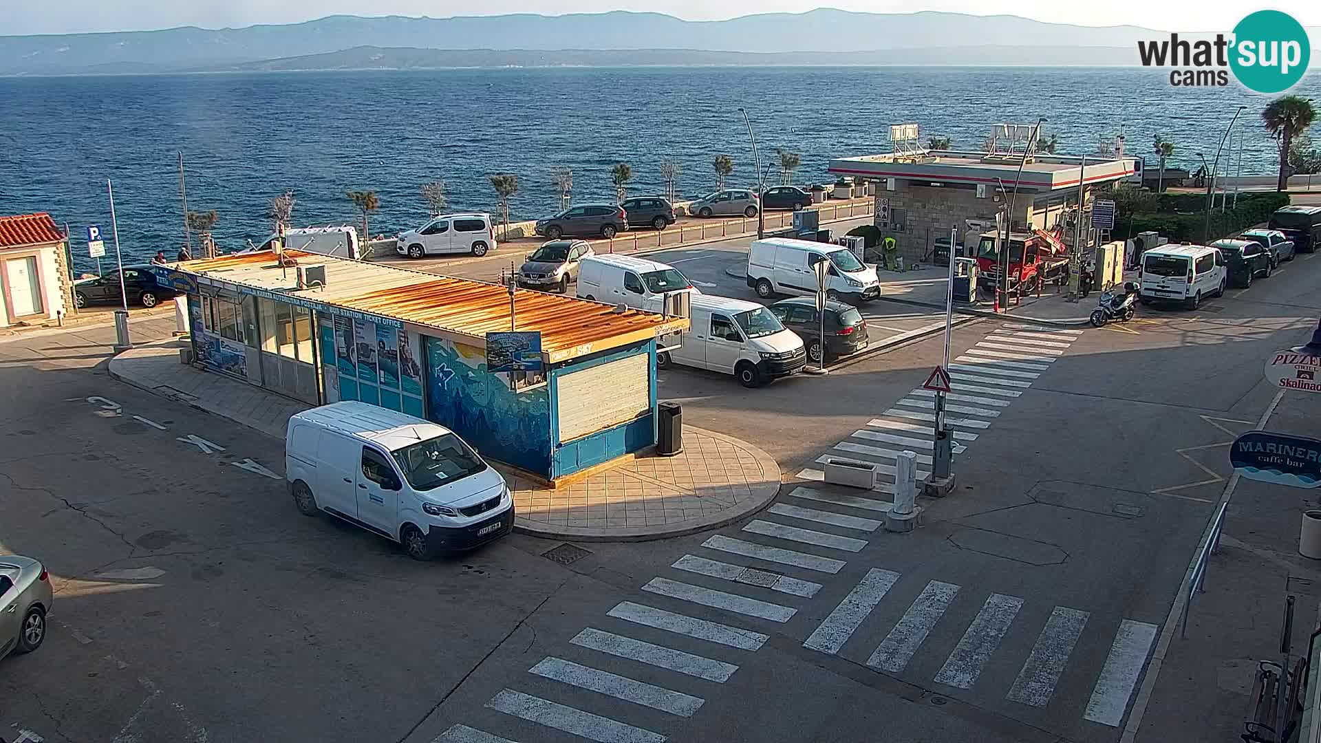 Webcam Bol Centro e Marina – Vista live dal porto di Bol