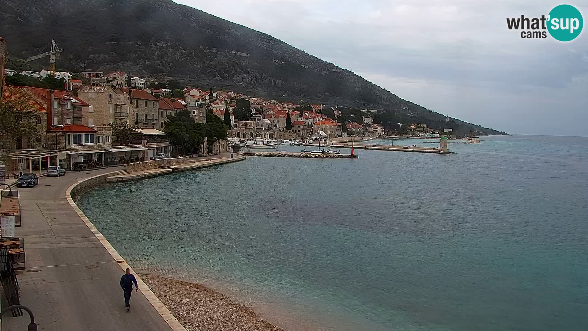 Webcam Bol Centro e Marina – Vista live dal porto di Bol