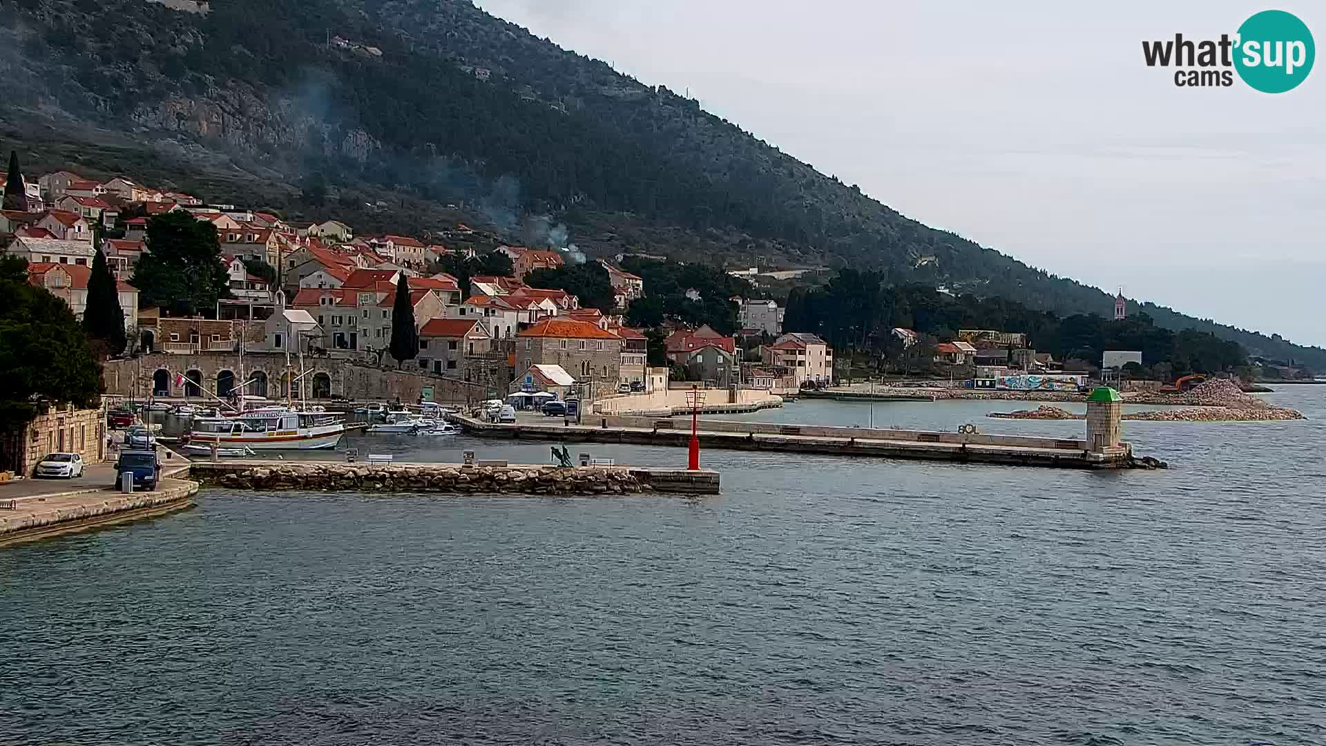 Webcam Bol Hafen & Ortszentrum – Liveblick aus Bol auf der Insel Brač