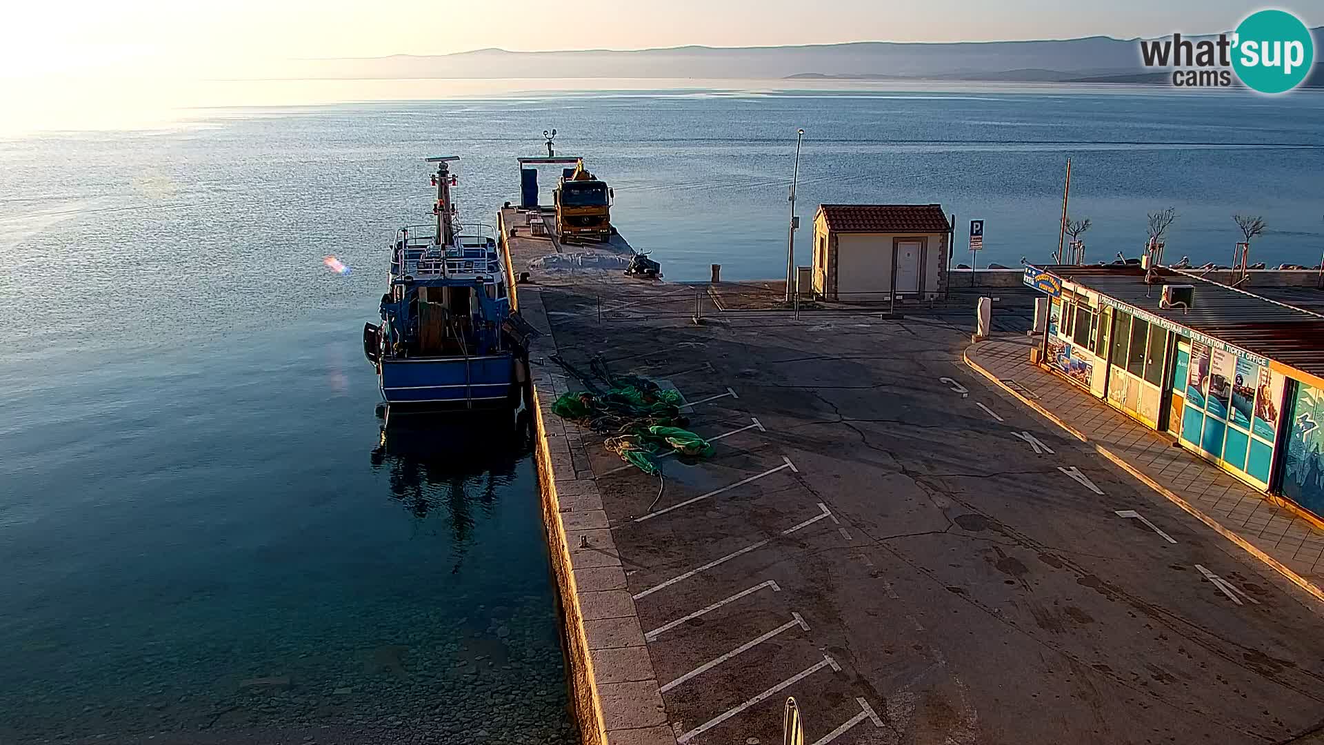 Webcam Bol Town Center & Marina – Live View from Bol, Brač