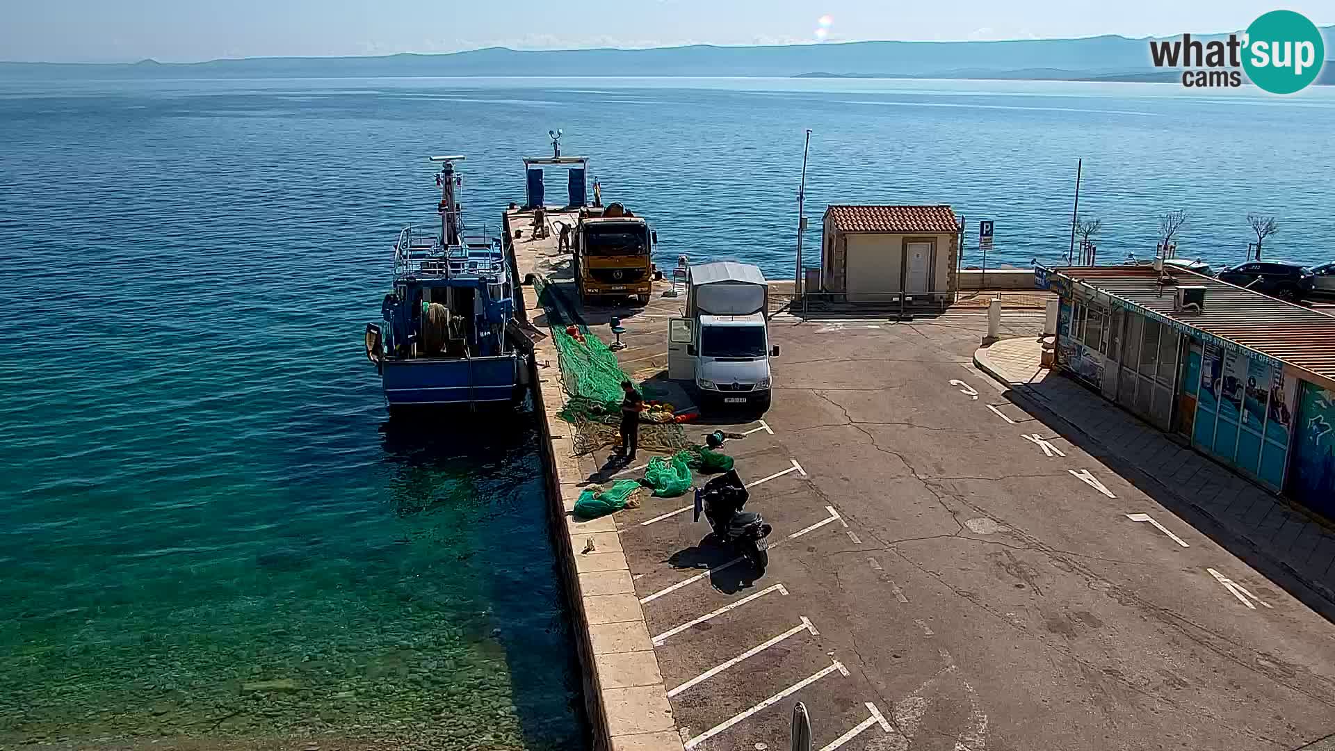 Webcam Bol Town Center & Marina – Live View from Bol, Brač