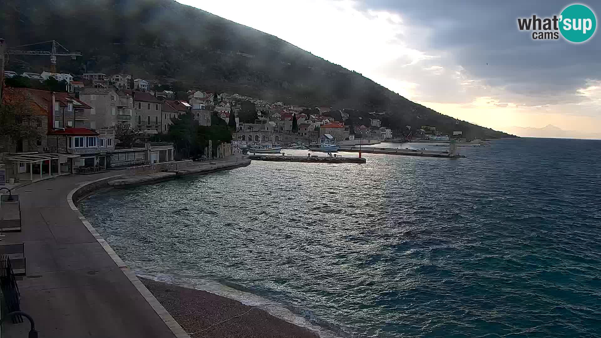 Webcam Bol Town Center & Marina – Live View from Bol, Brač