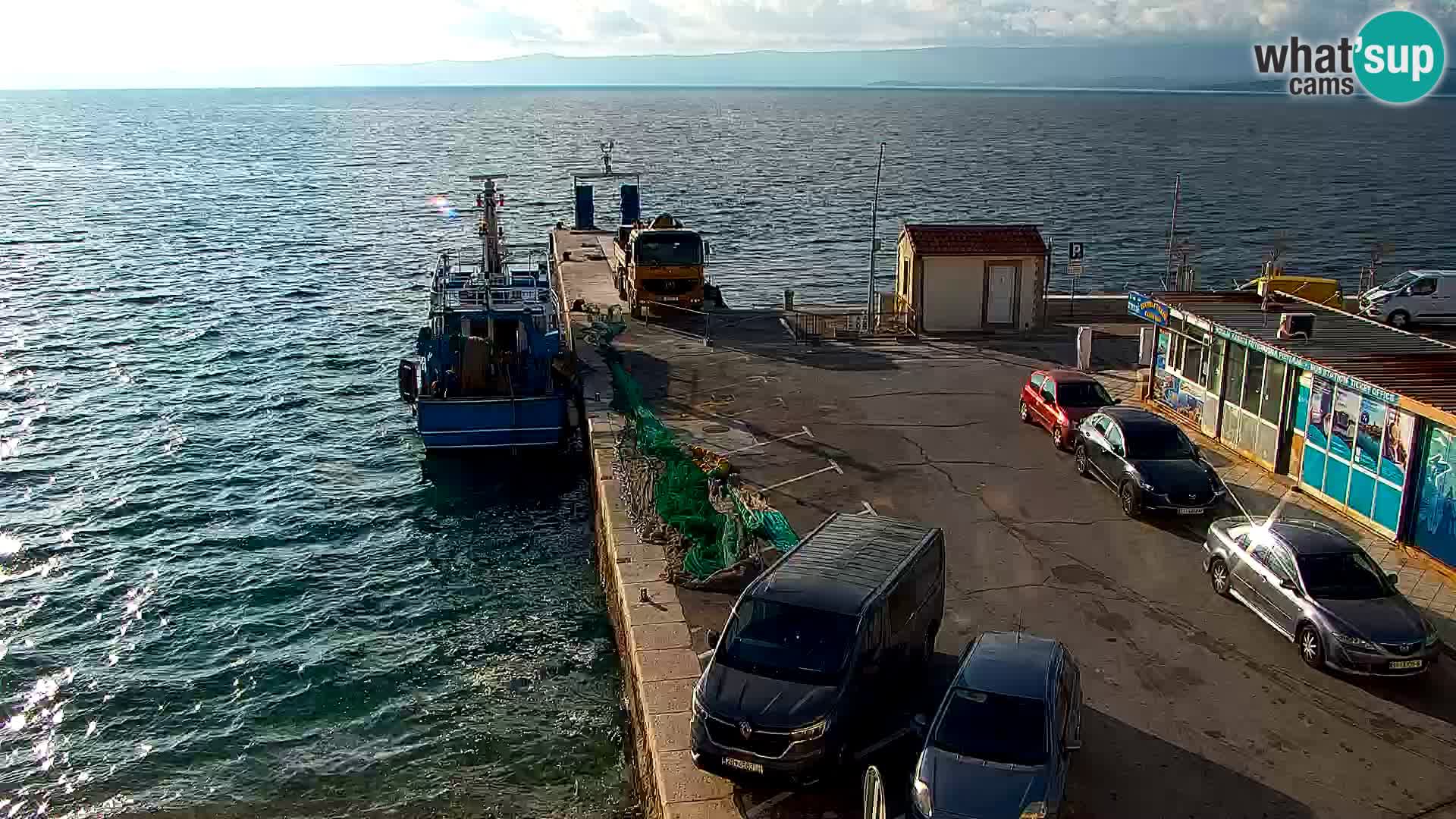 Webcam Bol Town Center & Marina – Live View from Bol, Brač