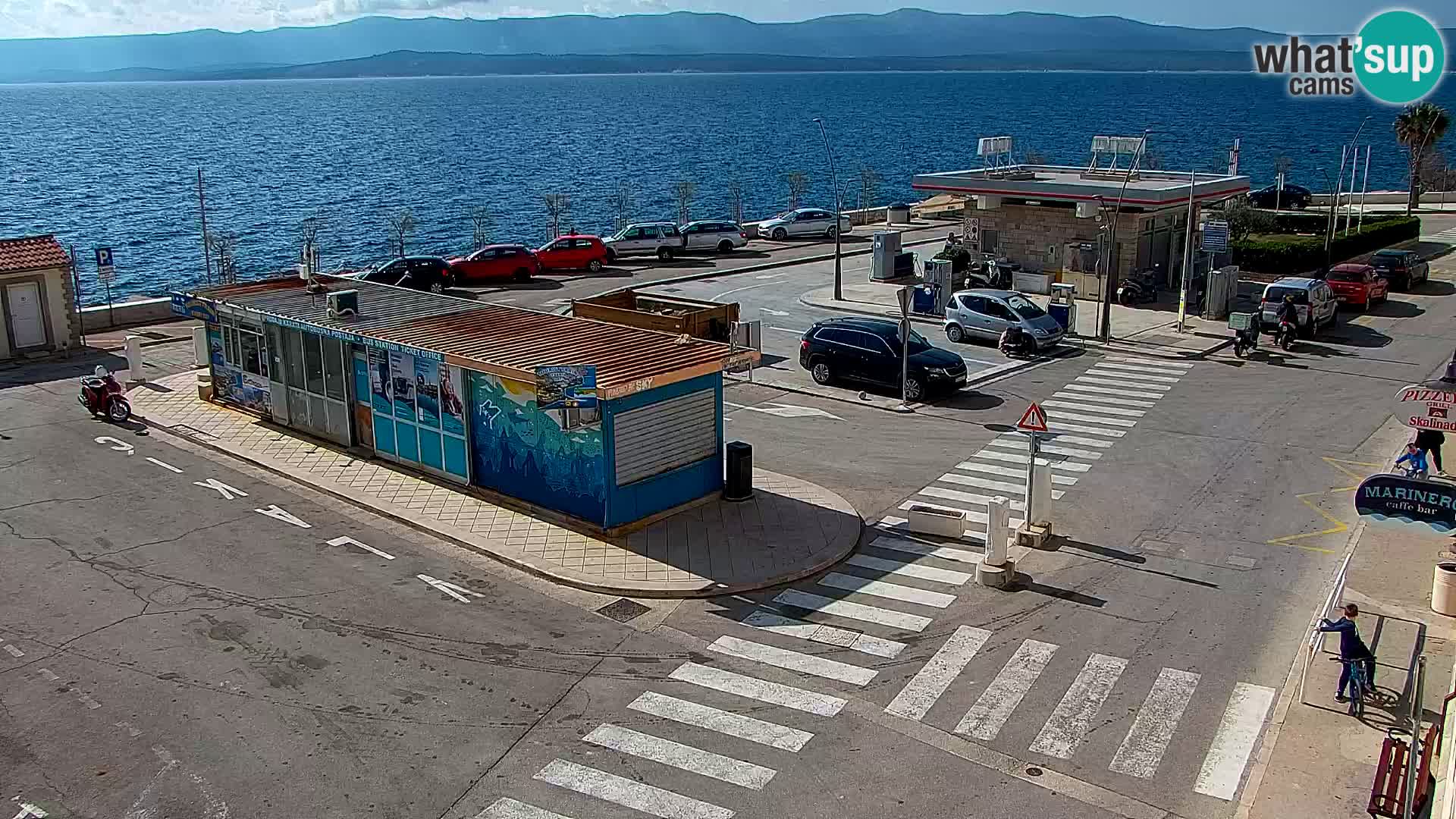 Webcam Bol Centro e Marina – Vista live dal porto di Bol