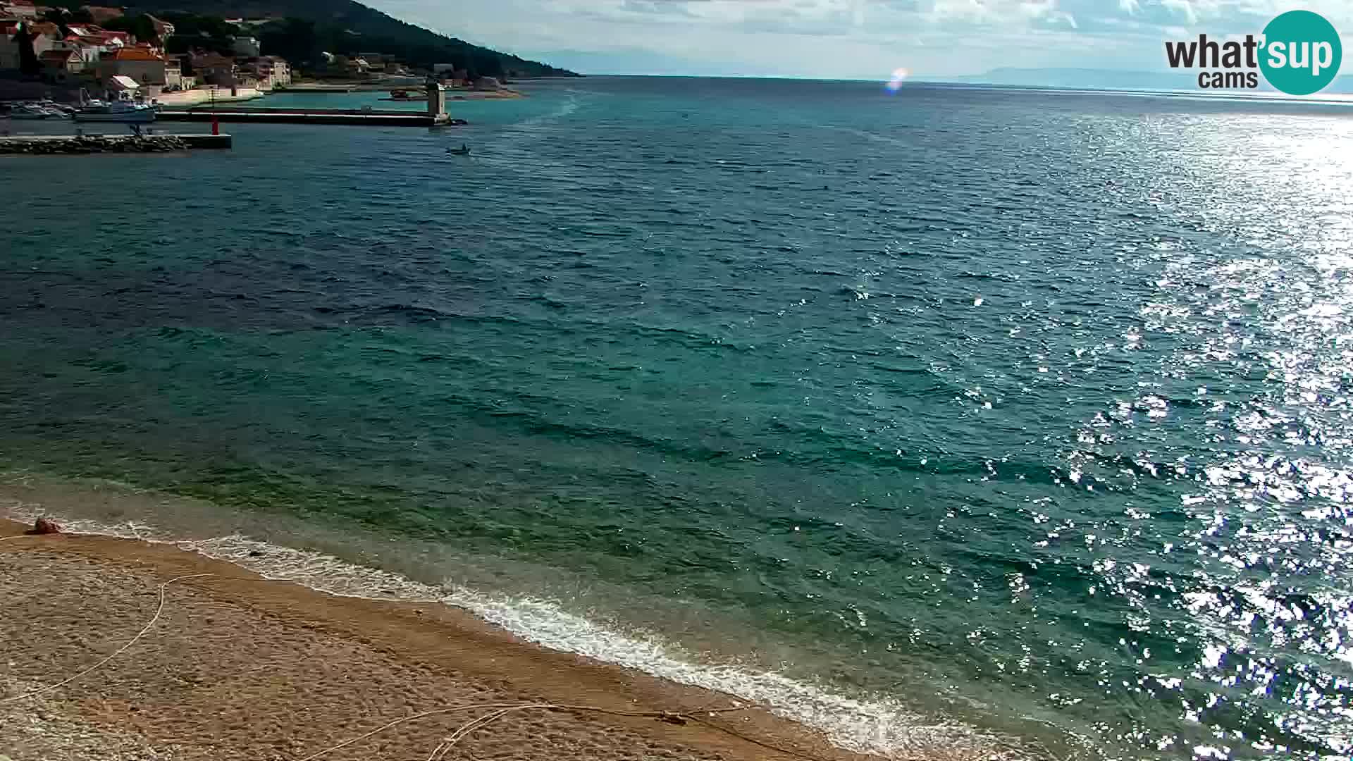 Webcam Bol Centro e Marina – Vista live dal porto di Bol