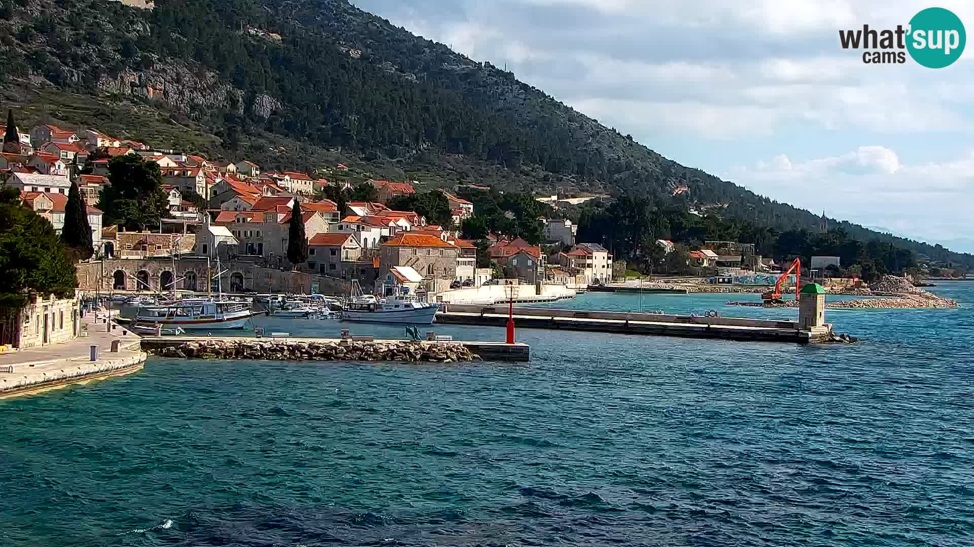 Webcam Bol Hafen & Ortszentrum – Liveblick aus Bol auf der Insel Brač