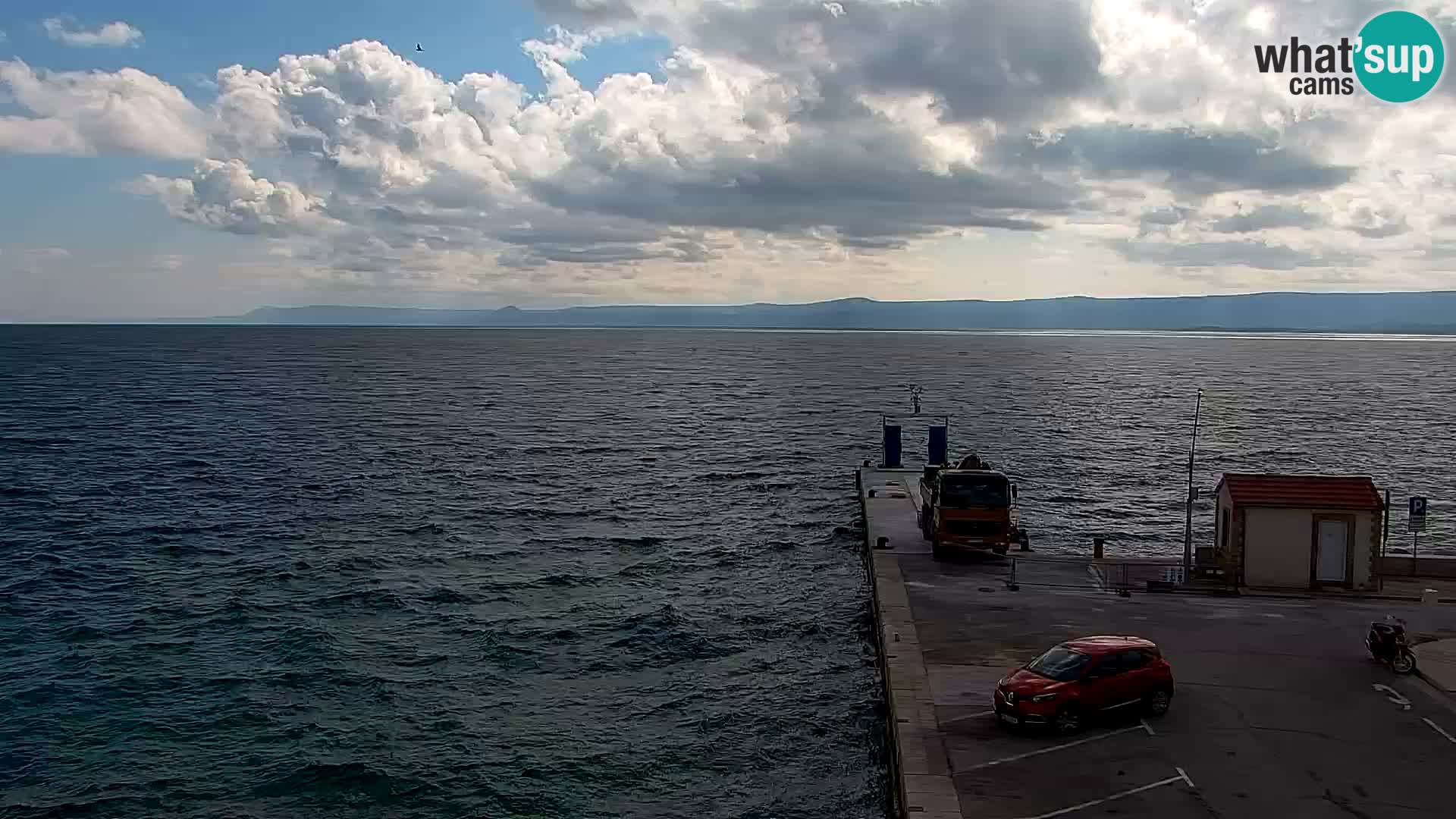 Webcam Bol Centro e Marina – Vista live dal porto di Bol