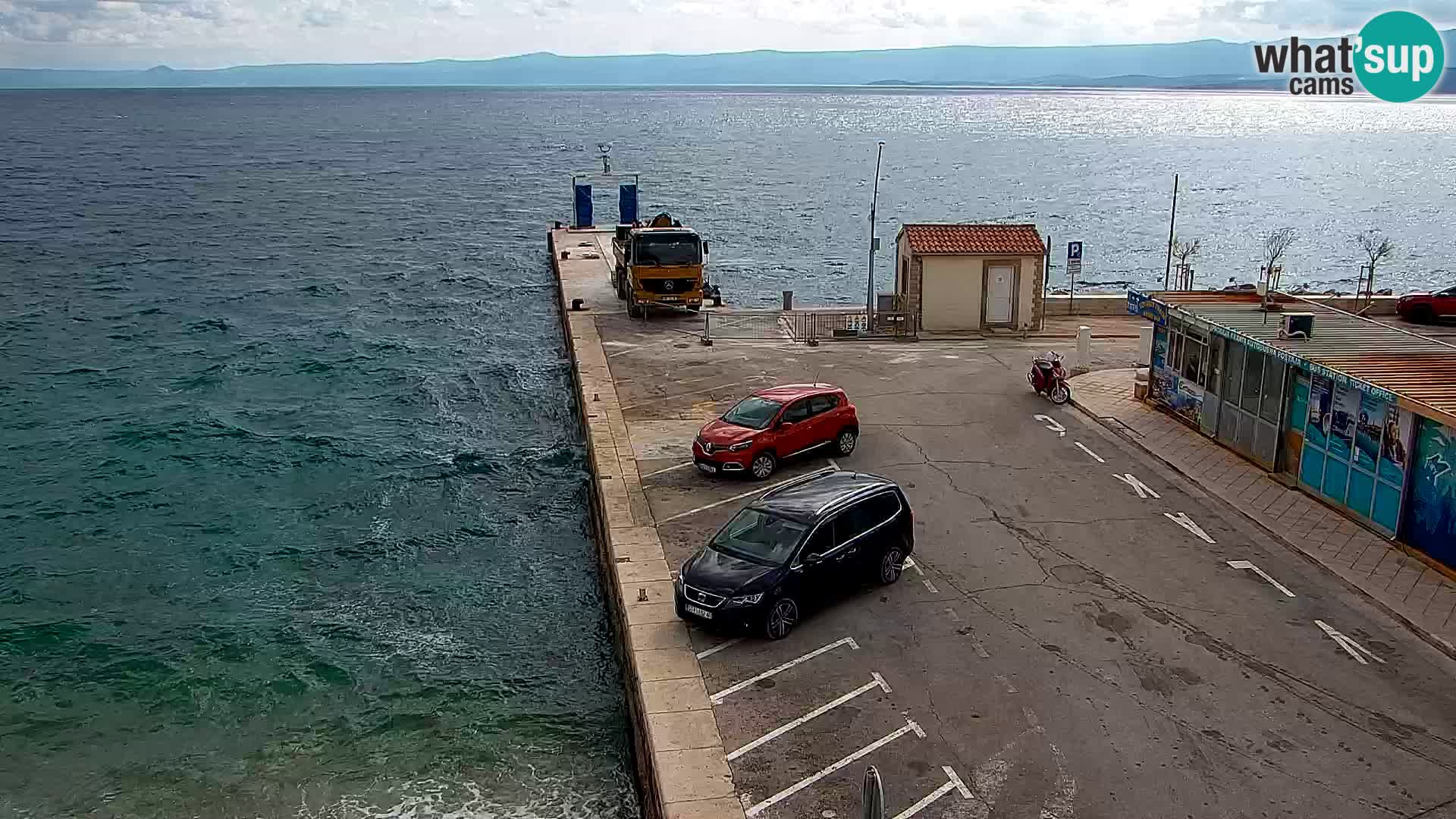 Webcam Bol Hafen & Ortszentrum – Liveblick aus Bol auf der Insel Brač